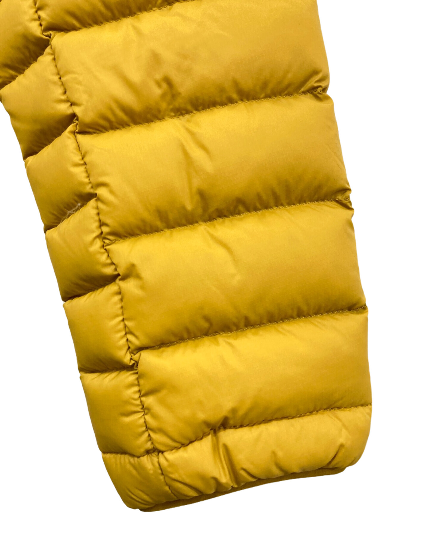 中古・古着通販】Patagonia (パタゴニア) ダウン・セーター・フーディ 中古・古着通販】Patagonia (パタゴニア) ダウン・セーター・フーディ