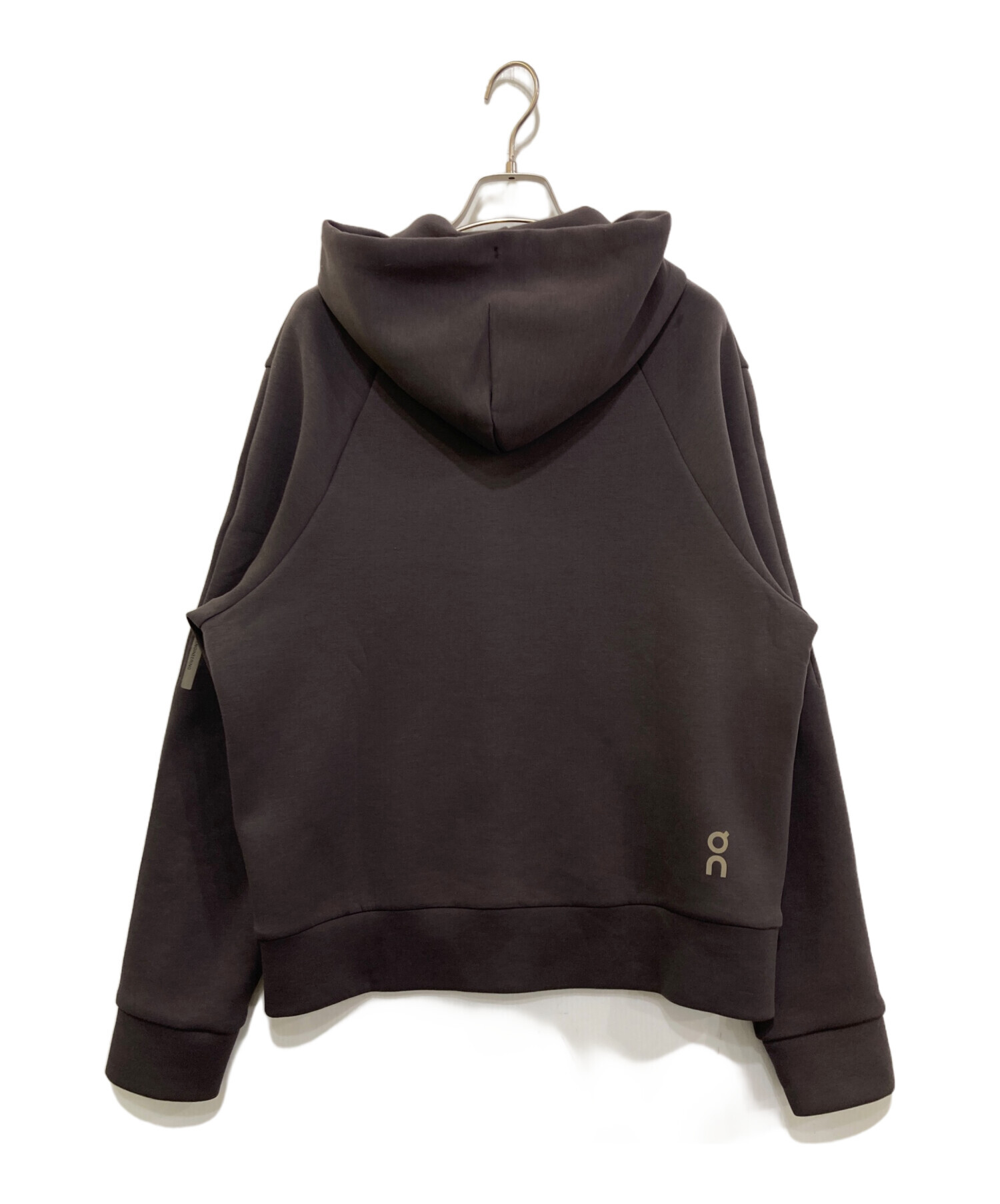 On HOODIE グレー　サイズL 中古 中古・古着通販】on (オン) Focus Tech Zip Hoodie グレー サイズ:S