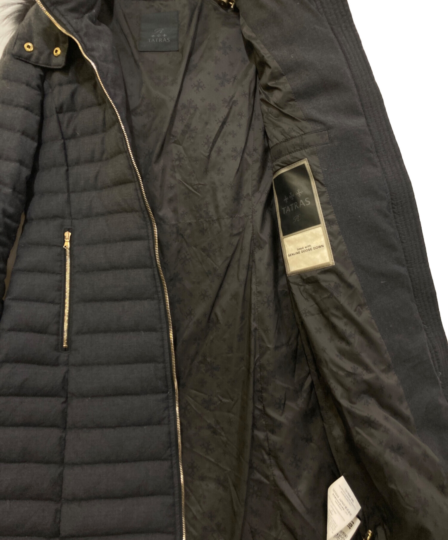 中古・古着通販】TATRAS (タトラス) CIMAダウンコート グレー サイズ 