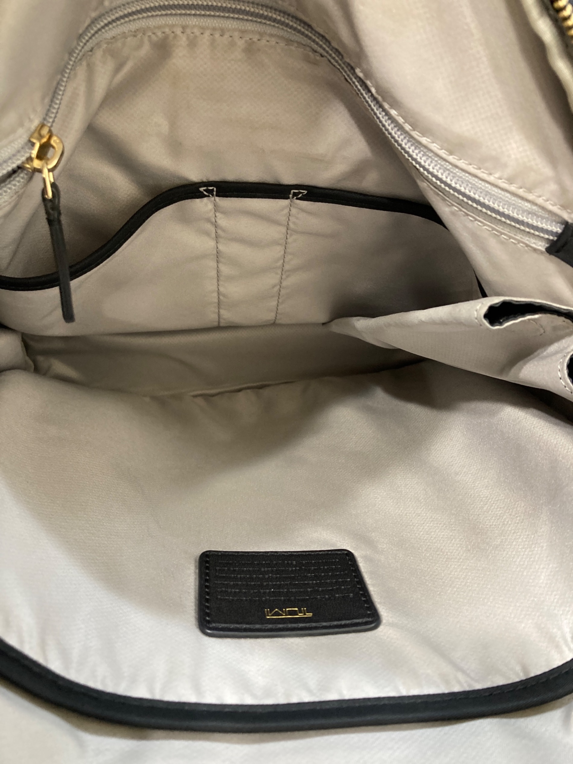 中古・古着通販】TUMI (トゥミ) HARRIET BACKPACK ブラック｜ブランド
