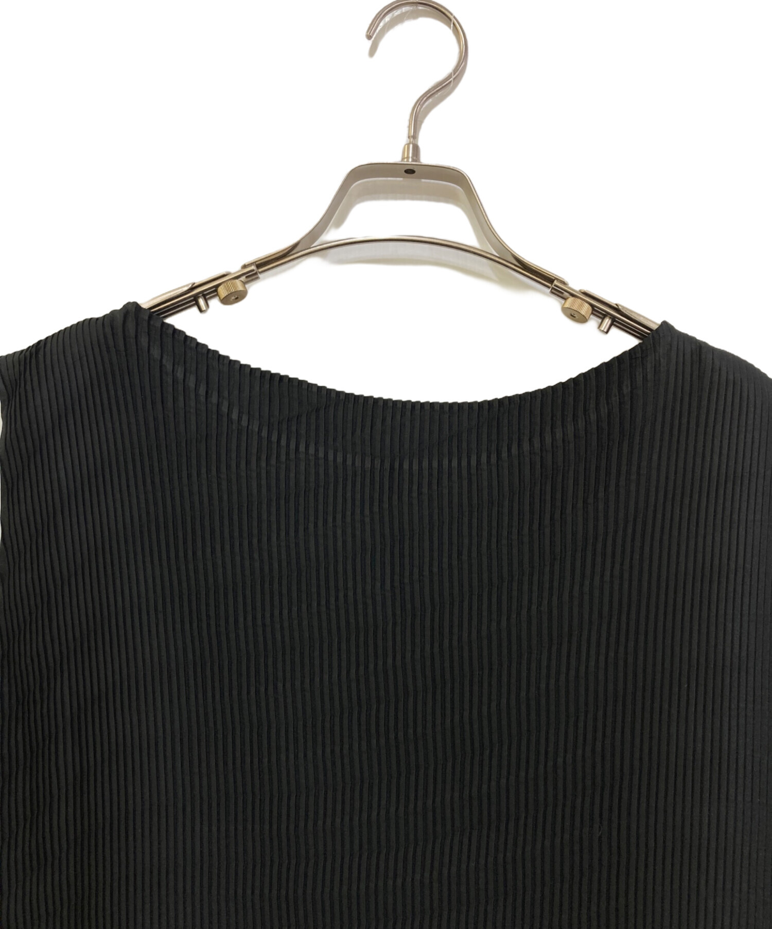中古・古着通販】ISSEY MIYAKE (イッセイミヤケ) プリーツノースリーブ