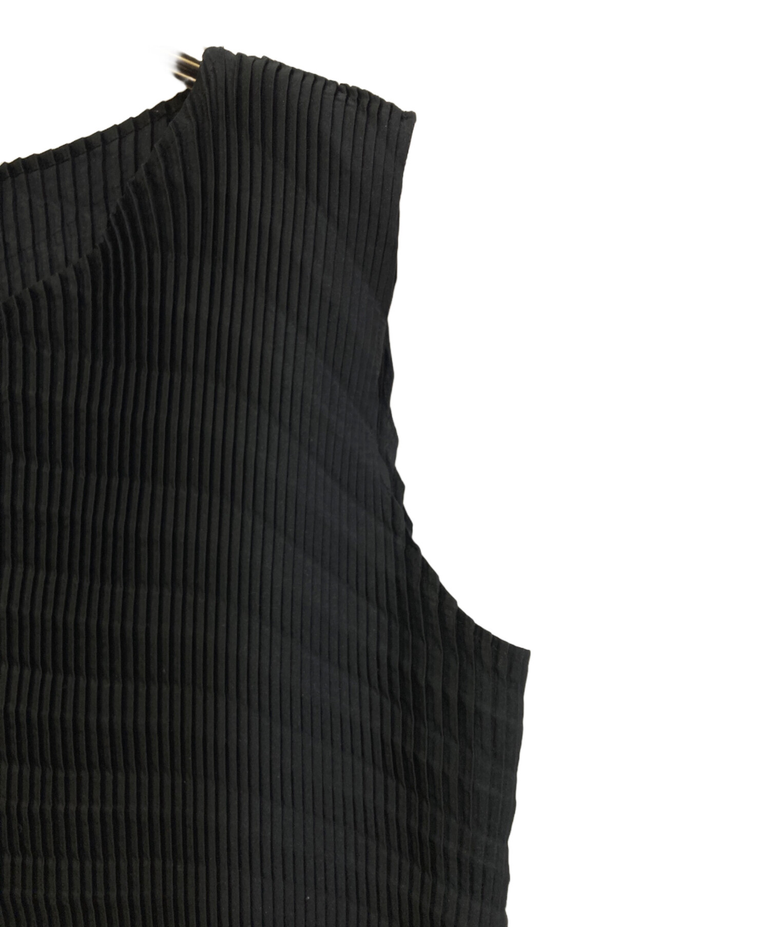 中古・古着通販】ISSEY MIYAKE (イッセイミヤケ) プリーツノースリーブ
