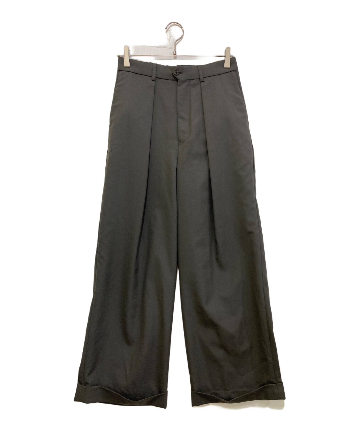 中古・古着通販】MARKAWARE (マーカウェア) PLEATED WIDE TROUSERS