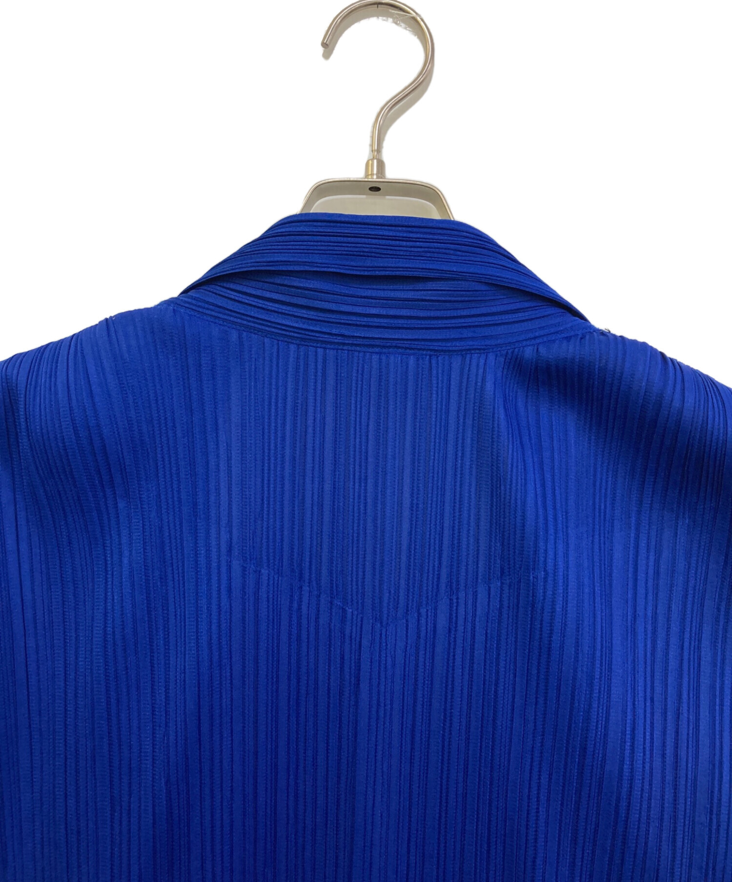 イッセイミヤケ FETE プリーツ テーラードジャケット ブルー系 03 L 中古・古着通販】ISSEY MIYAKE (イッセイミヤケ) プリーツテーラード