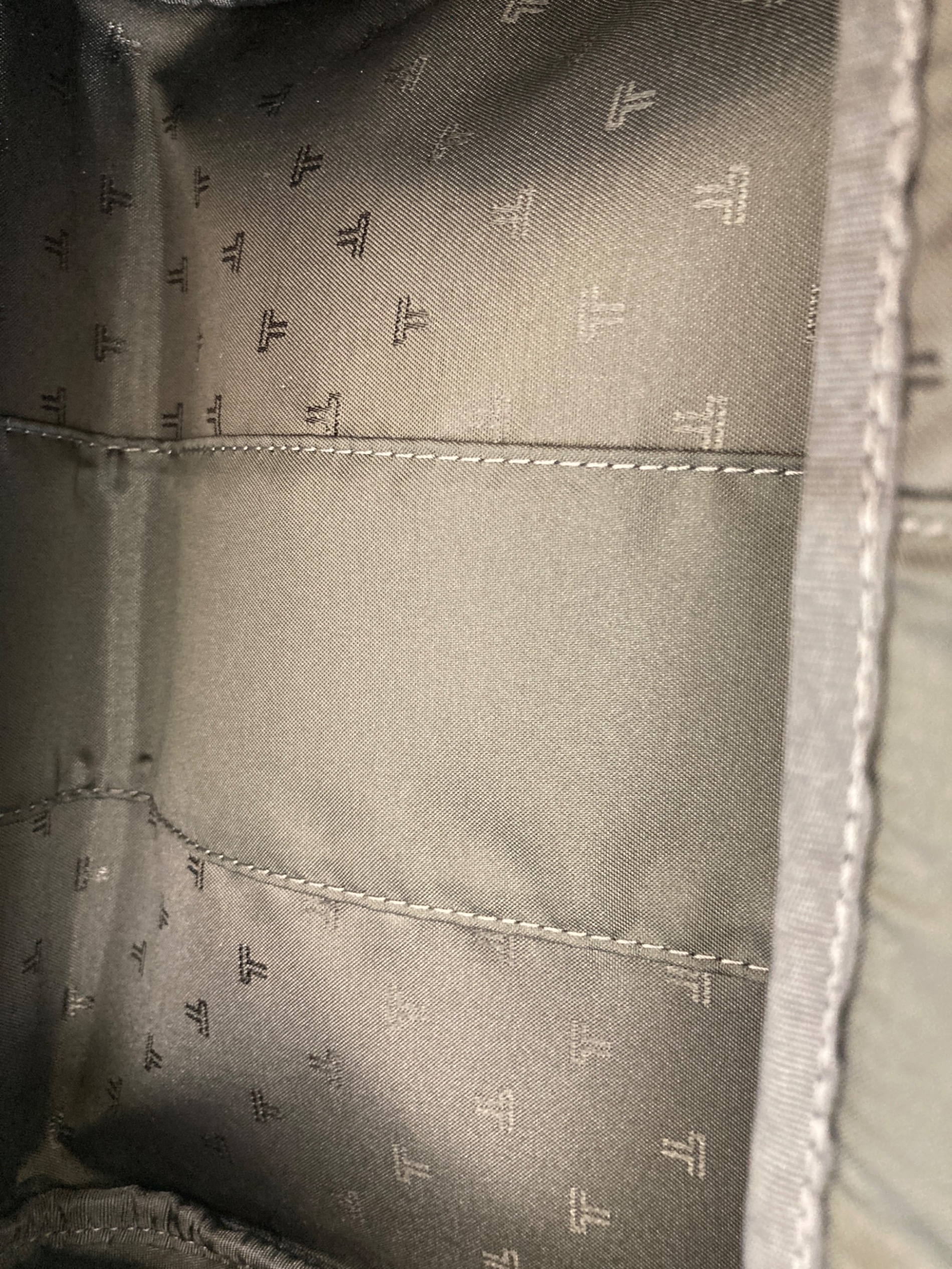 中古・古着通販】TUMI (トゥミ) トラベルポーチ 22190D4 ブラック