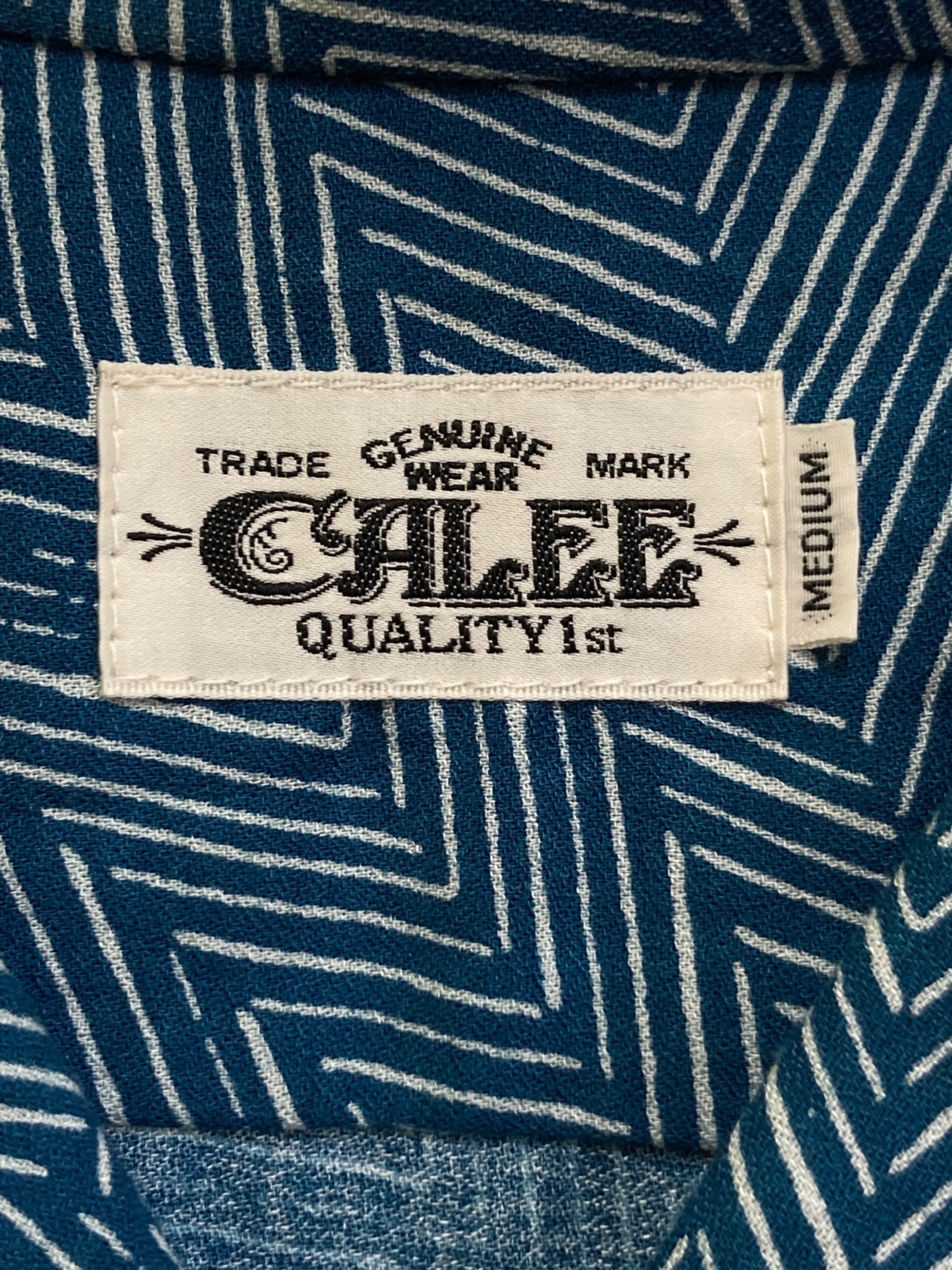 中古・古着通販】CALEE (キャリー) R/P GEOMETRIC PATTERN SH ネイビー