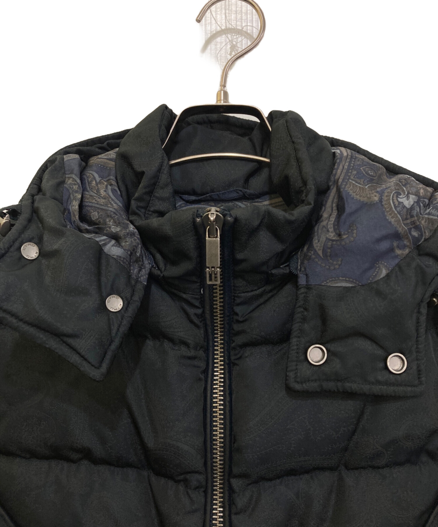 エトロ　リバーシブル　ダウンベスト　40 ペイズリー 中古・古着通販】ETRO (エトロ) ペイズリー柄 ダウンベスト 152-1S138