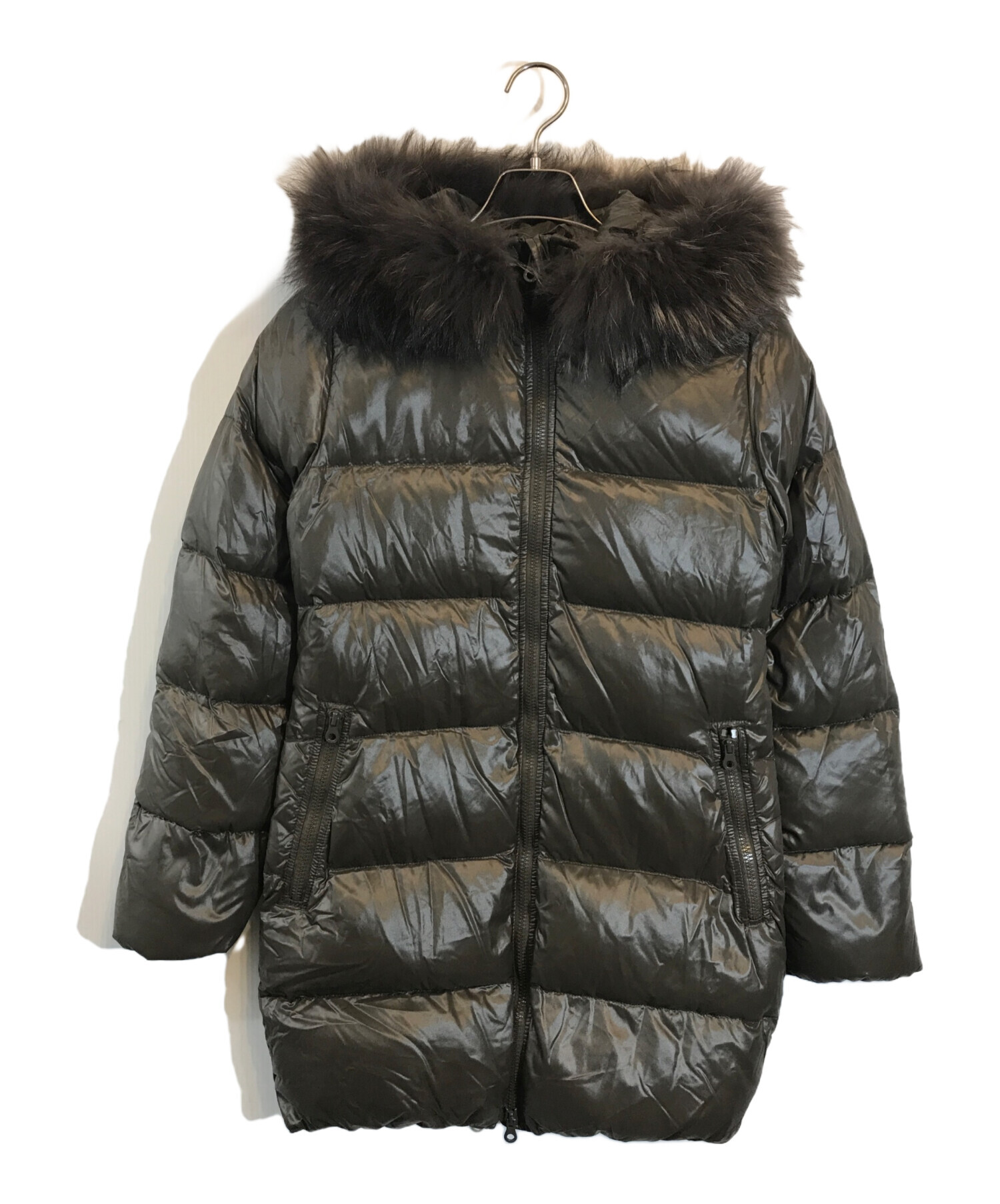 DUVETICA ファー付きオリーブダウンジャケット　40 DUBETICA オリーブダウンジャケット ファー付きサイズ40