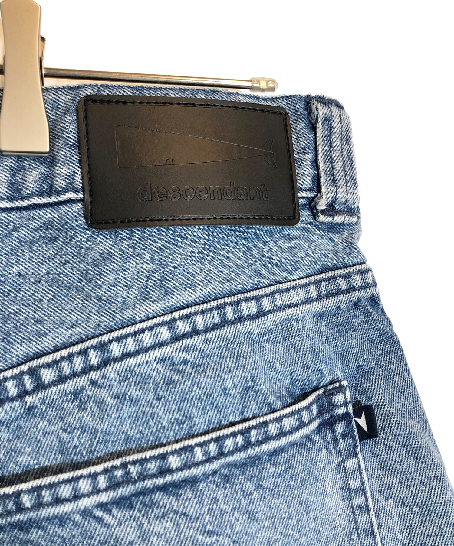 DESCENDANT ERIK DENIM SHORTS HARD WASH