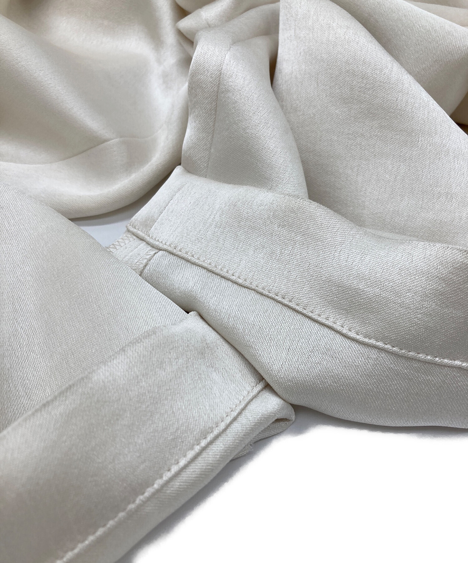 中古・古着通販】Curensology (カレンソロジー) ダブルサテン タック