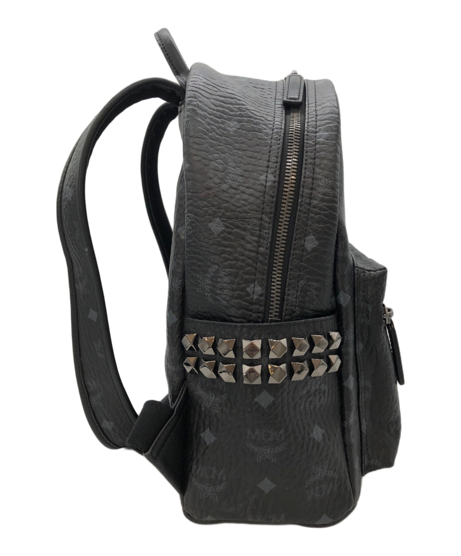 中古・古着通販】MCM (エムシーエム) サイドスタッズバックパック 