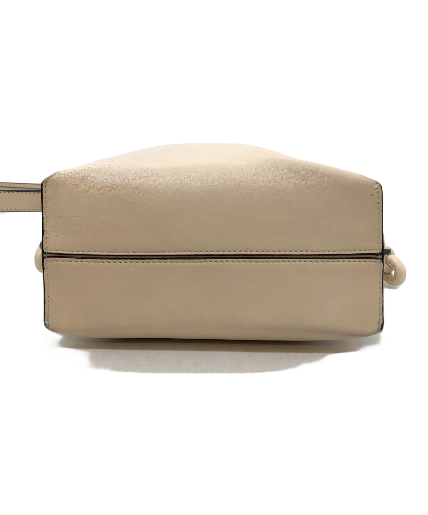 中古・古着通販】LOEWE (ロエベ) フラメンコショルダーバッグ ホワイト 