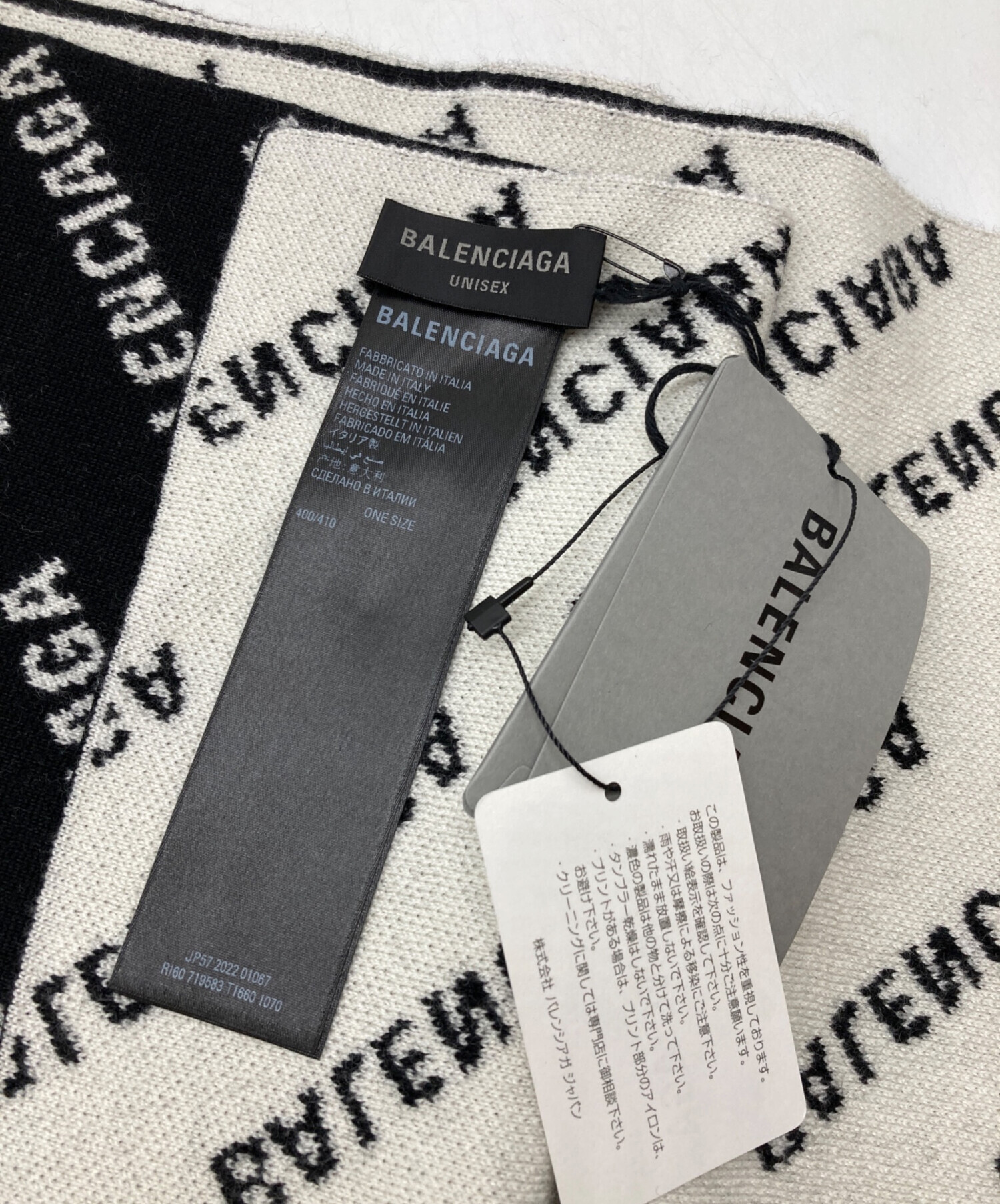 【未使用品】バレンシアガ/大判ロゴ入りチェックマフラー/ブラック/ユニセックス 未使用品】バレンシアガ/大判ロゴ入りチェックマフラー/ブラック/ユニ