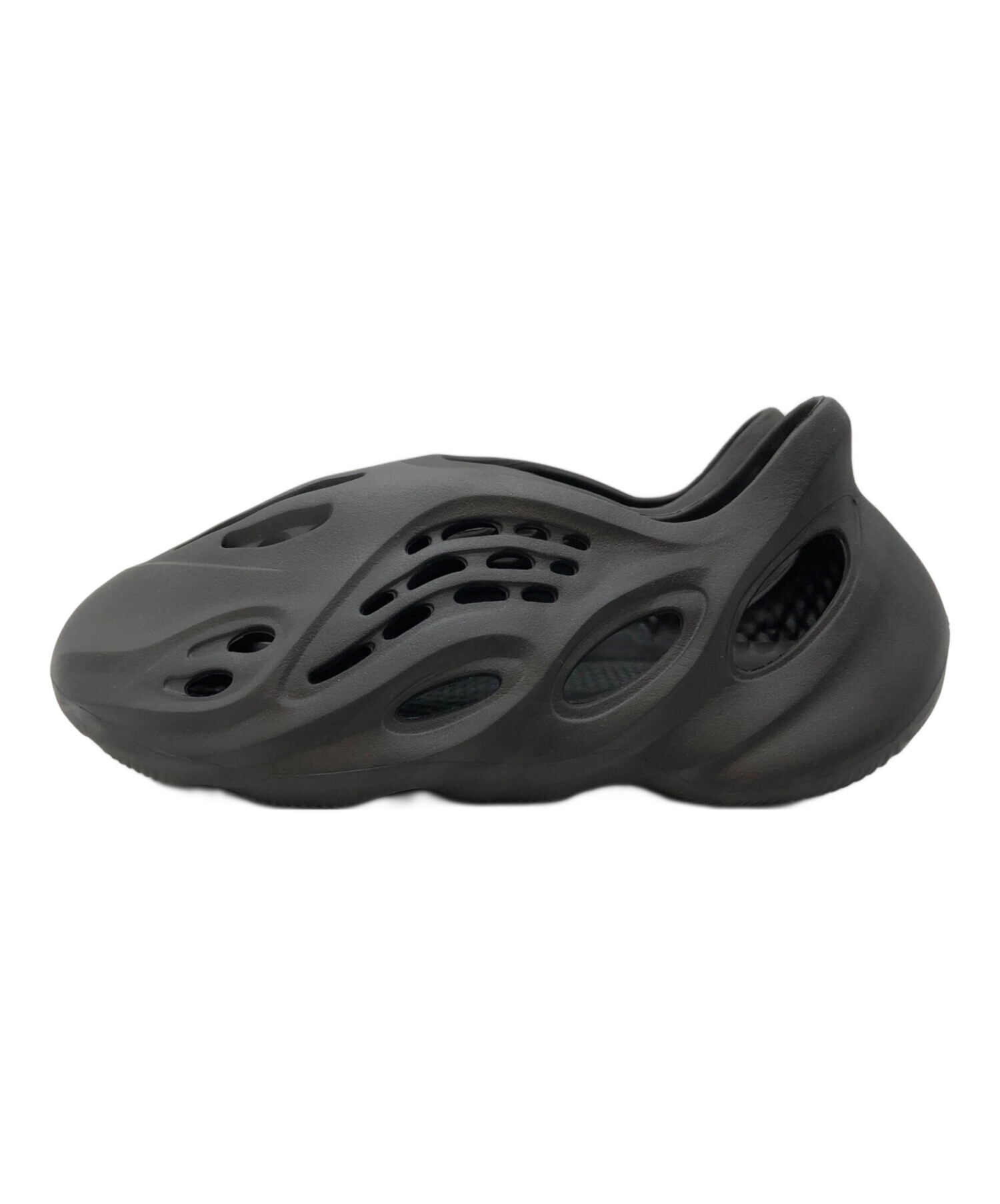 中古・古着通販】adidas (アディダス) YEEZY Foam Runner Onyx 