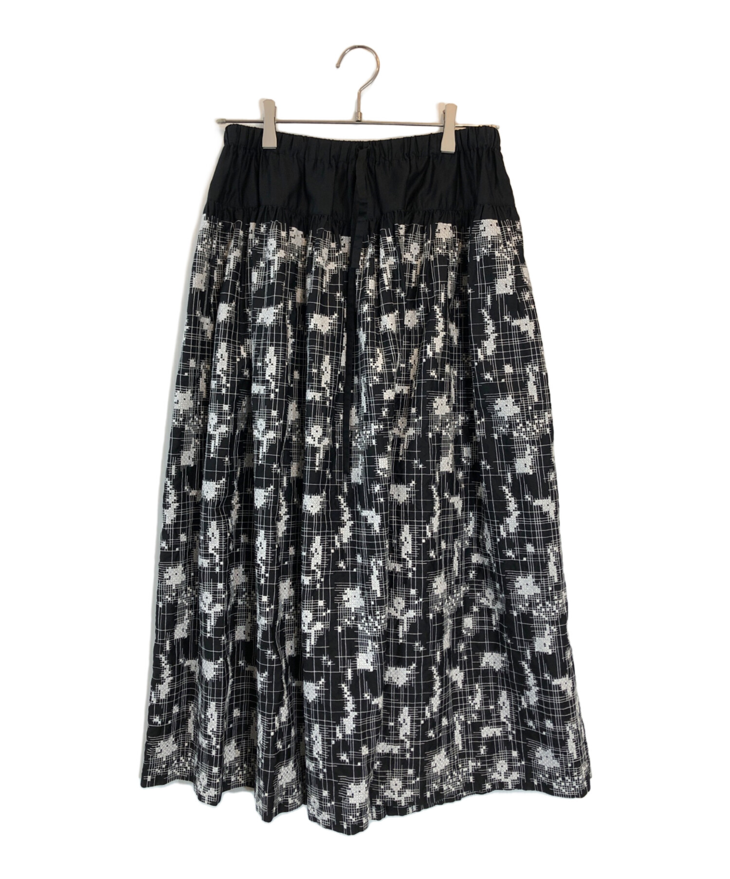 mina perhonen ハッピーカモフラージュ　スカート　中古品　38サイズ 中古・古着通販】mina perhonen (ミナ ペルホネン) amahana スカート