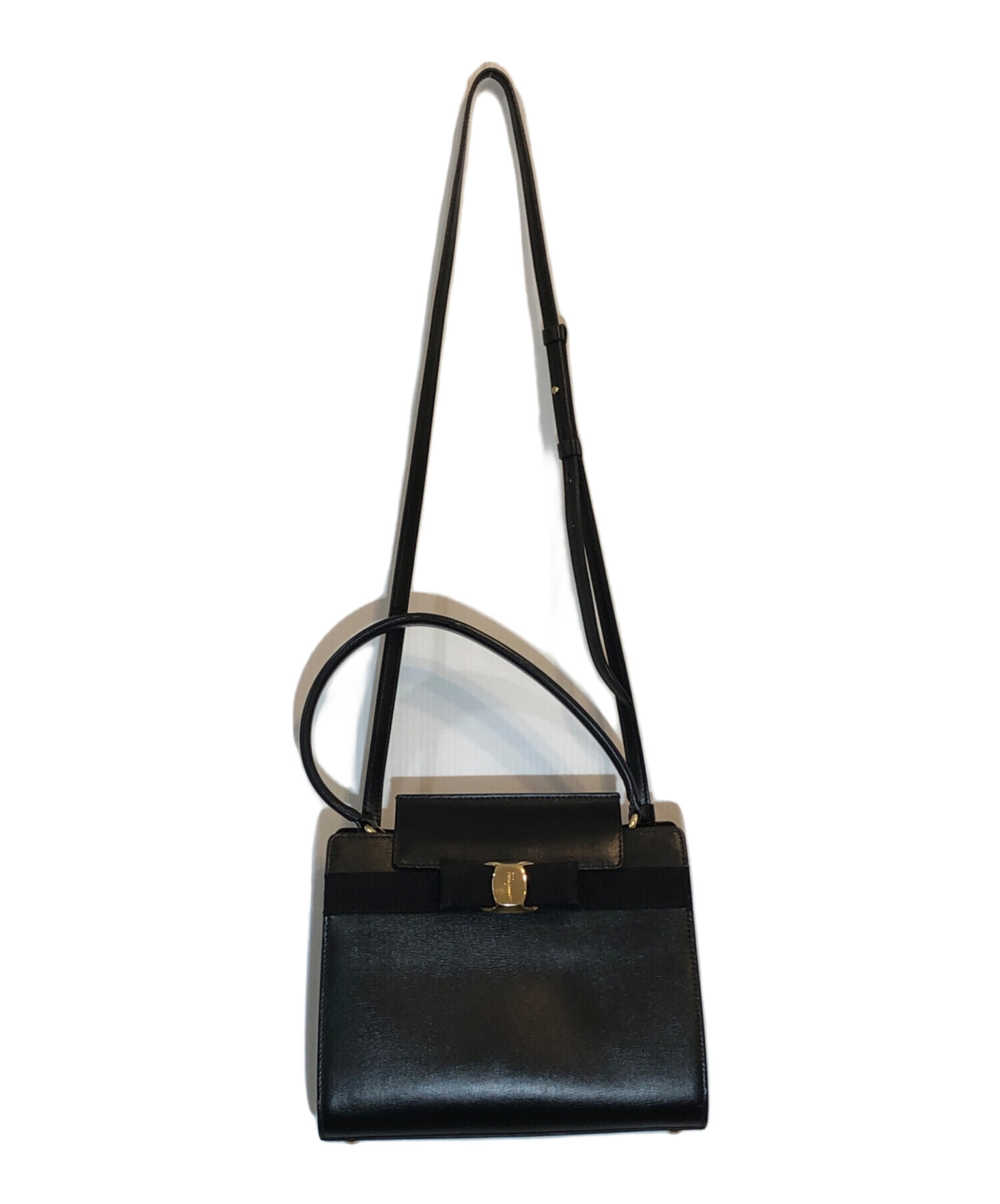 Salvatore Ferragamo 黒　22.5センチ　新品未使用 中古・古着通販】Salvatore Ferragamo (サルヴァトーレ フェラガモ