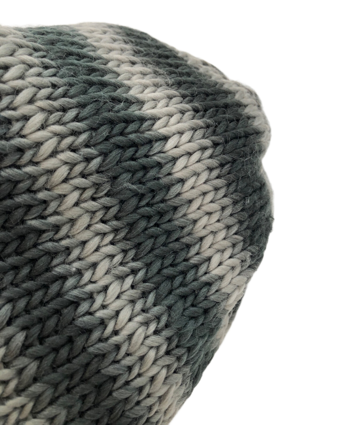 [最終値下げ]Supreme Ombre Stripe Beanie Supreme Ombre Stripe Beanie (FW22) - $44