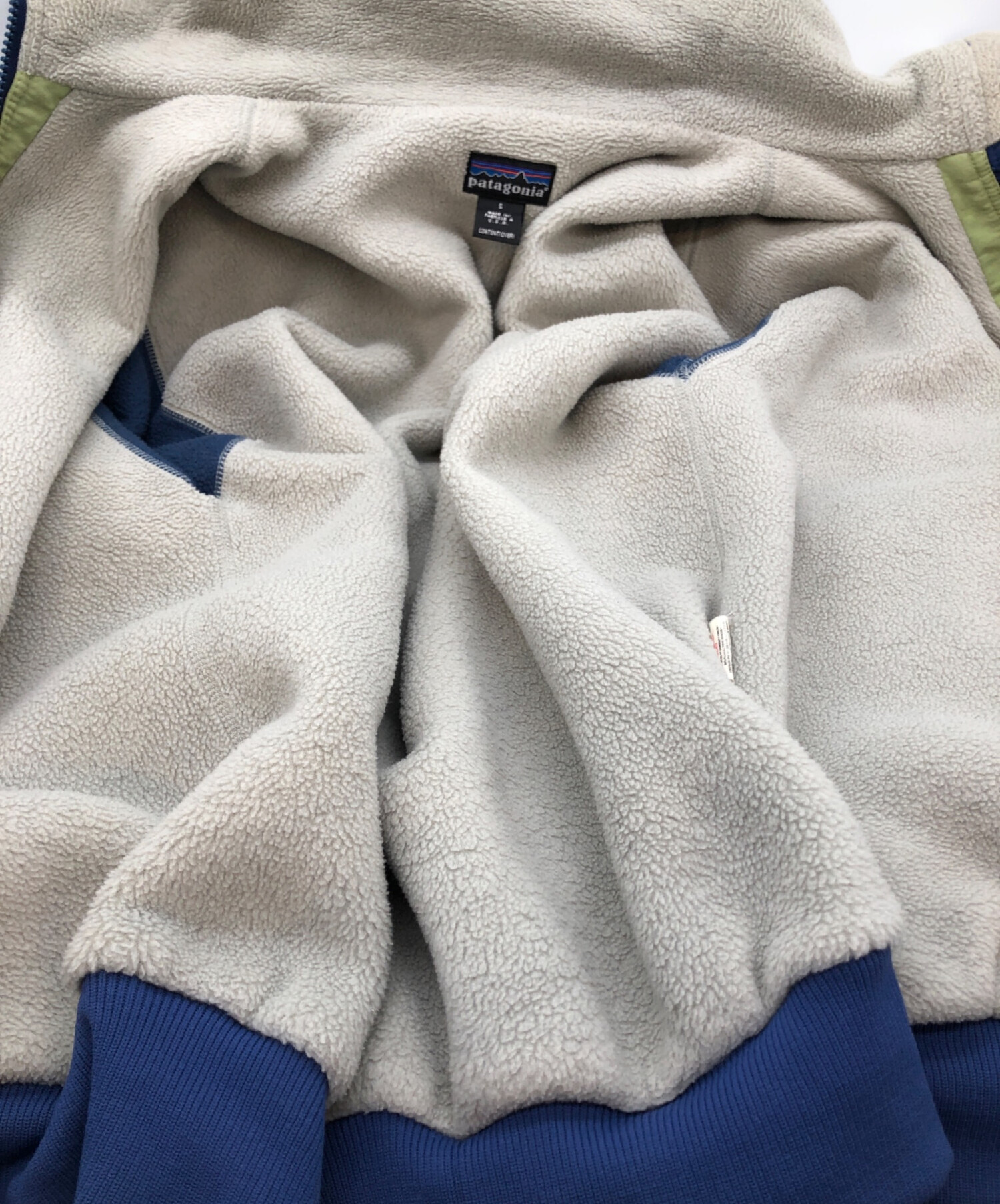 中古・古着通販】Patagonia (パタゴニア) シェルドシンチラジャケット