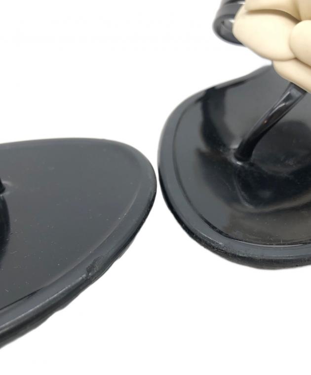 中古・古着通販】CHANEL (シャネル) カメリア トングサンダル ブラック