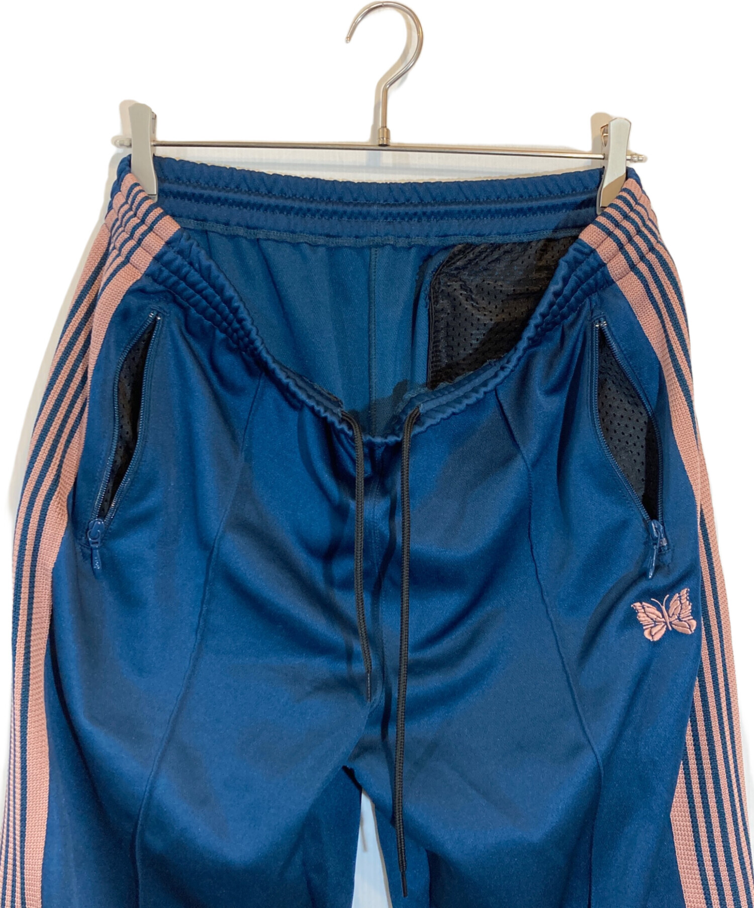 未使用◆NEEDLESニードルス◆トラックパンツ男女兼用 セットアップ可ネイビー 中古・古着通販】Needles (ニードルズ) トラックパンツ ネイビー