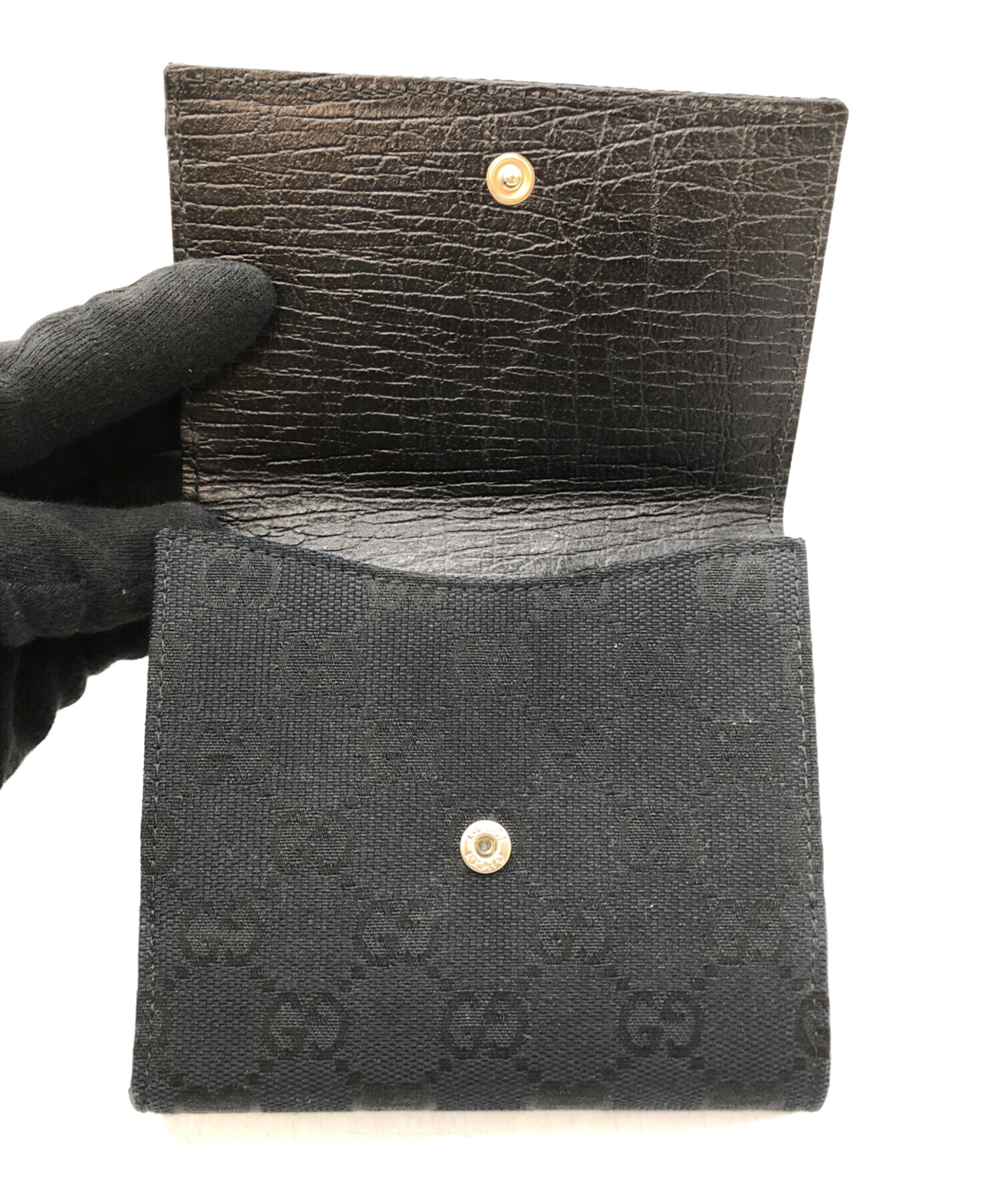 【未使用級】GUCCI 二つ折り財布 G金具 ブラック 中古・古着通販】GUCCI (グッチ) GG柄 二つ折り財布 ブラック