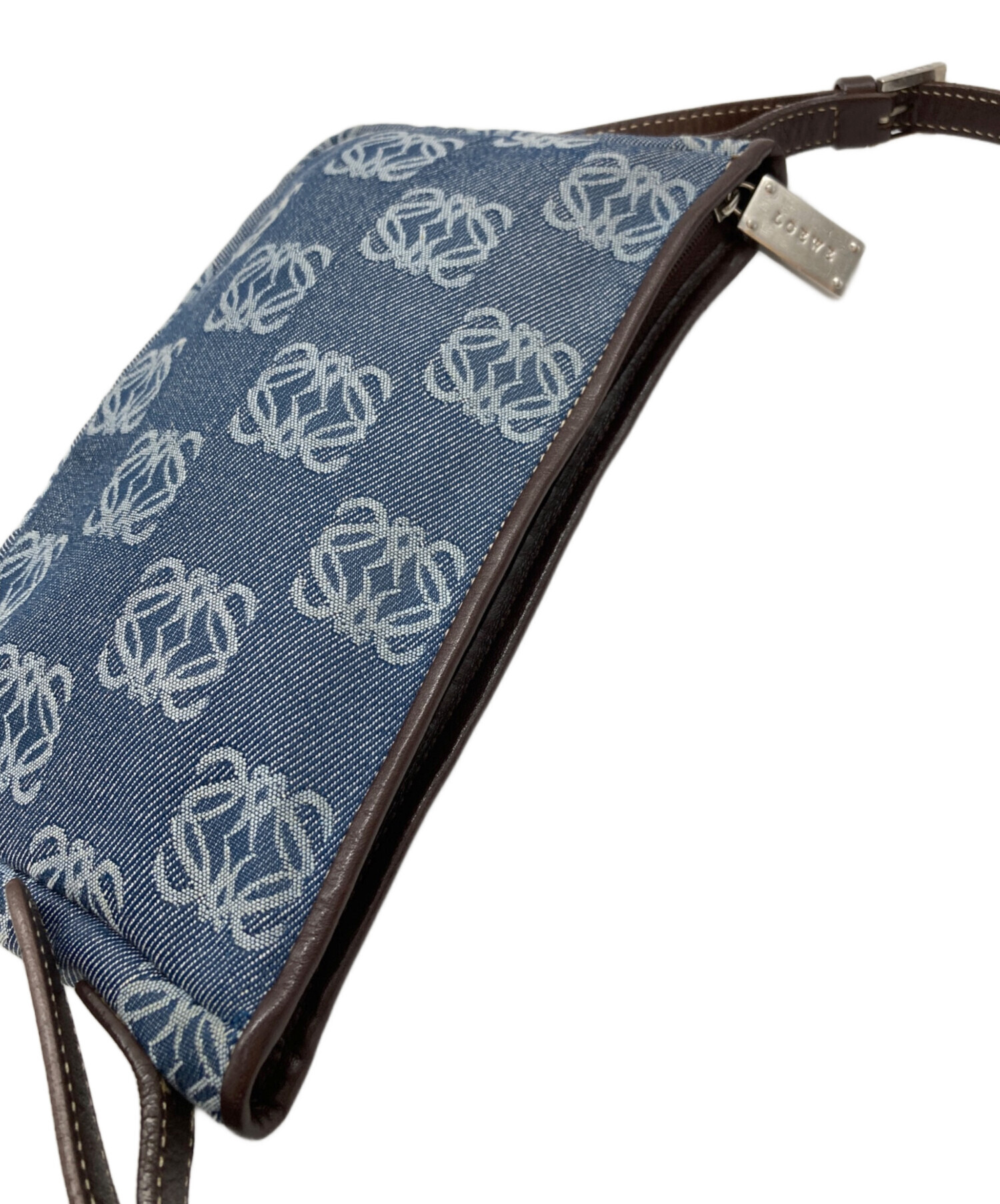 中古・古着通販】LOEWE (ロエベ) リピートアナグラムアクセサリー 