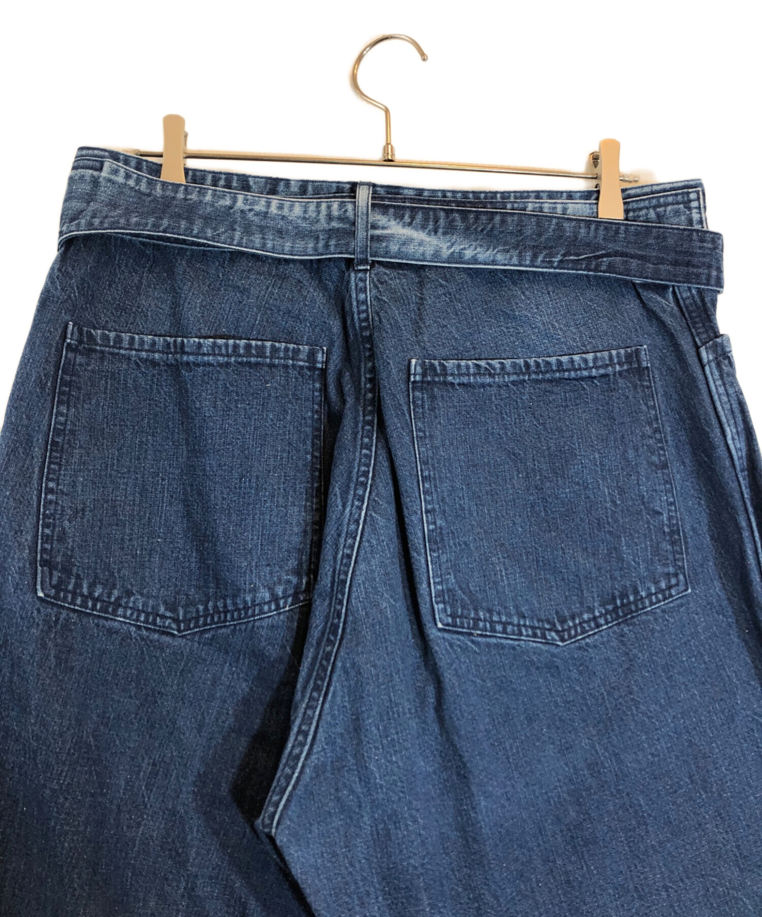 中古・古着通販】COMOLI (コモリ) ベルテッドデニムパンツ インディゴ