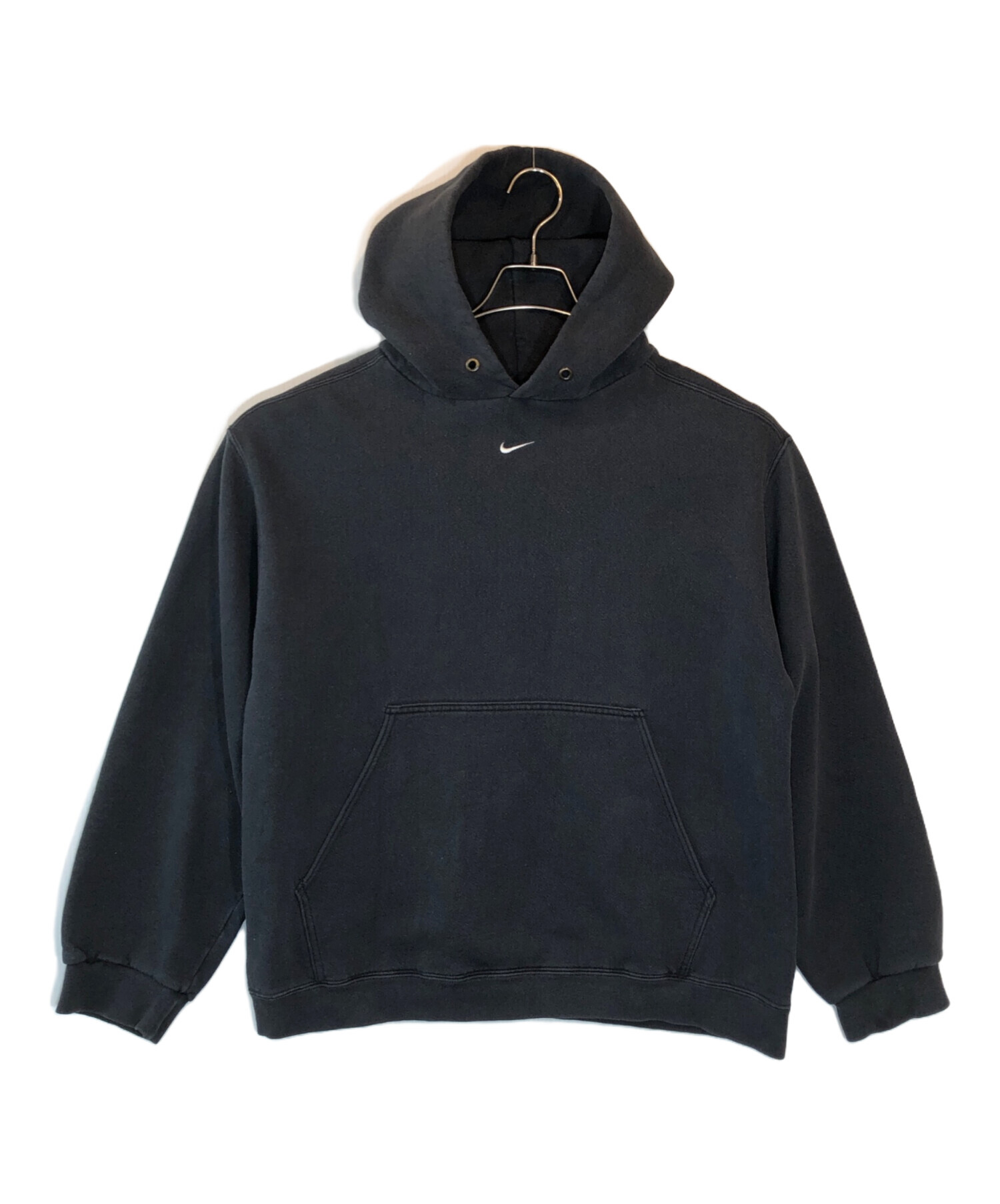 中古・古着通販】NIKE (ナイキ) センタースウッシュパーカー ブラック