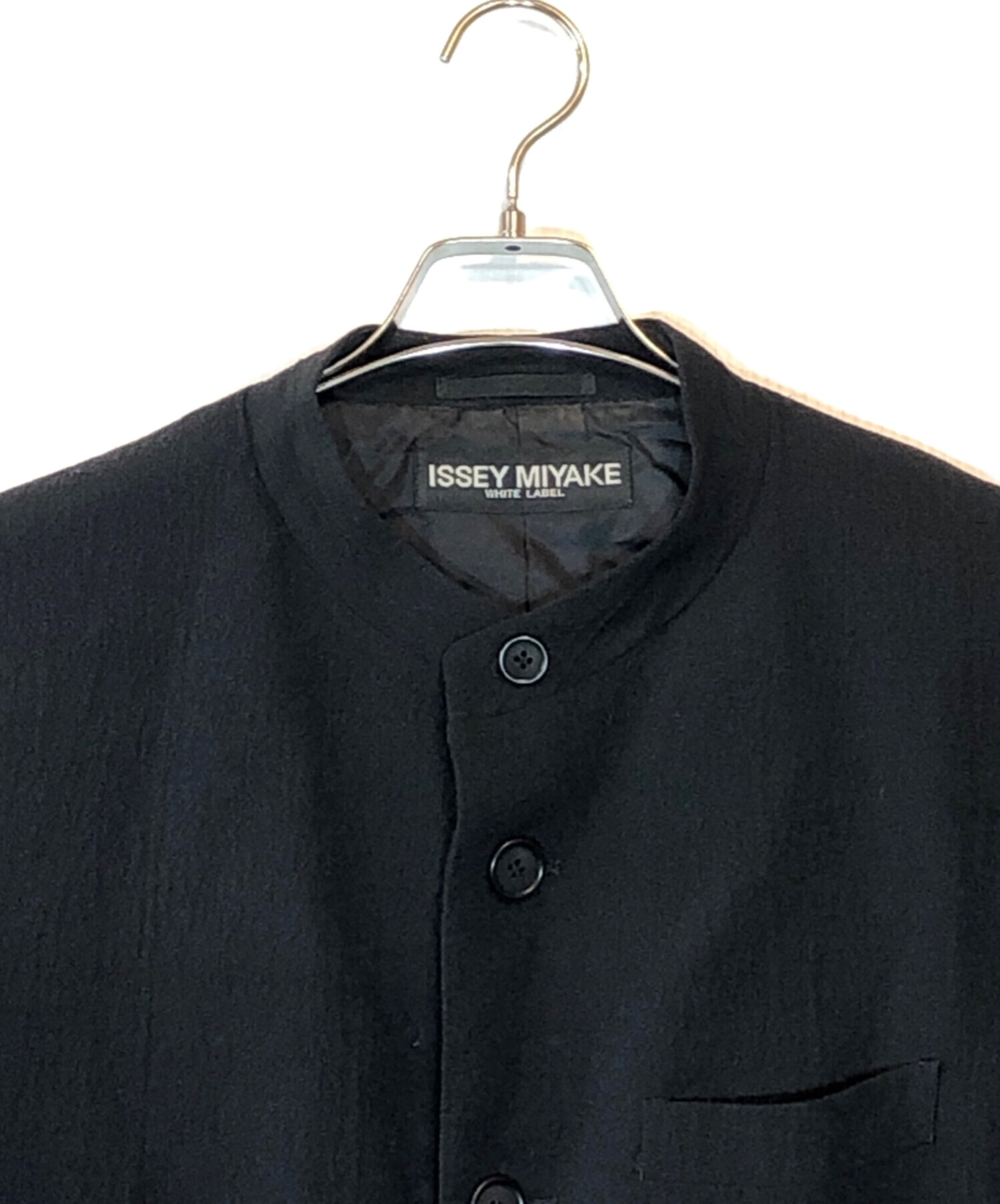 ISSEY MIYAKE イッセイミヤケ　リネン混　ジャケット　ノーカラー 中古・古着通販】ISSEY MIYAKE WHITE LABEL (イッセイミヤケホワイト