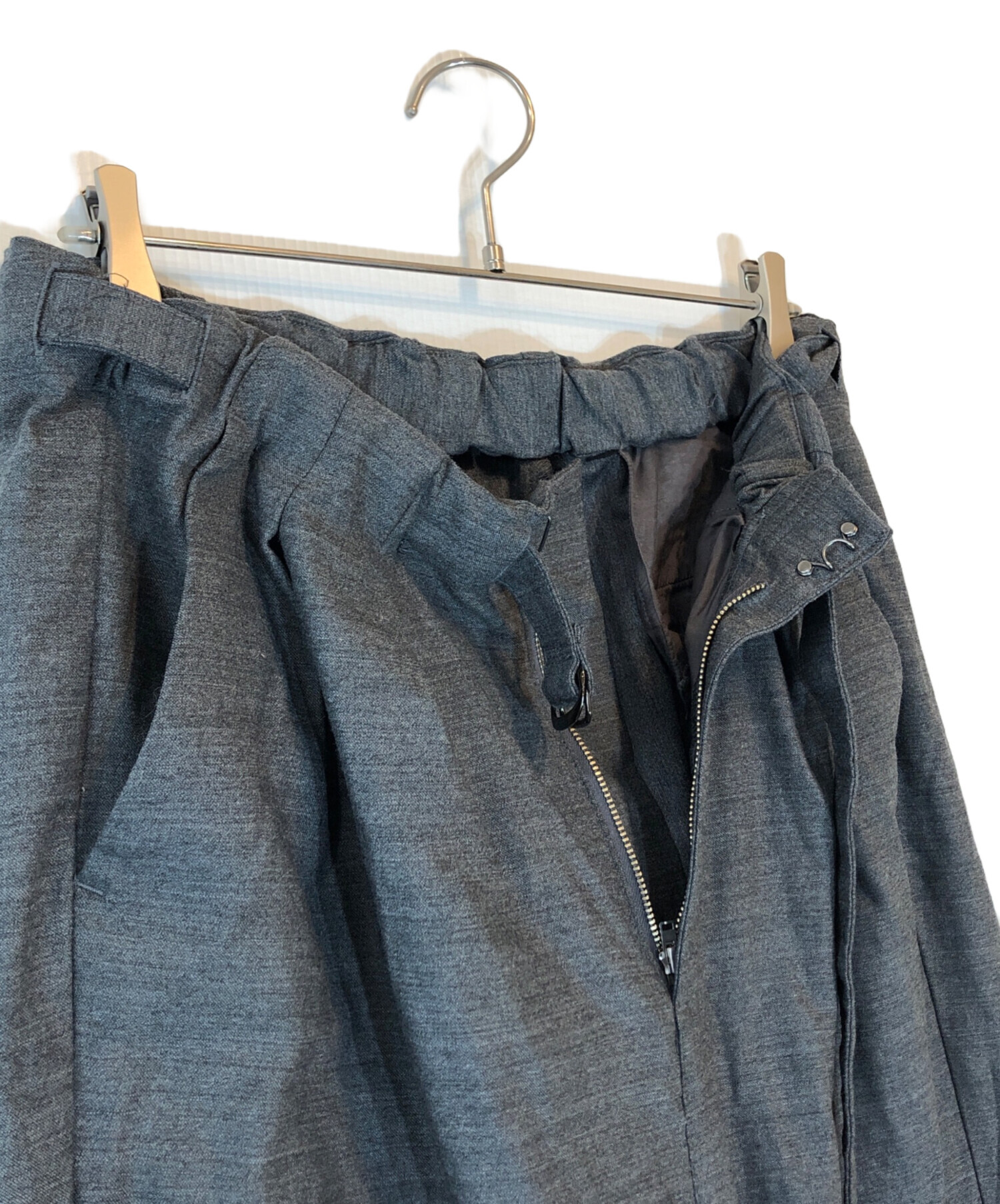 中古・古着通販】ANCELLM (アンセルム) BACKSATIN BELTLESS SLACKS