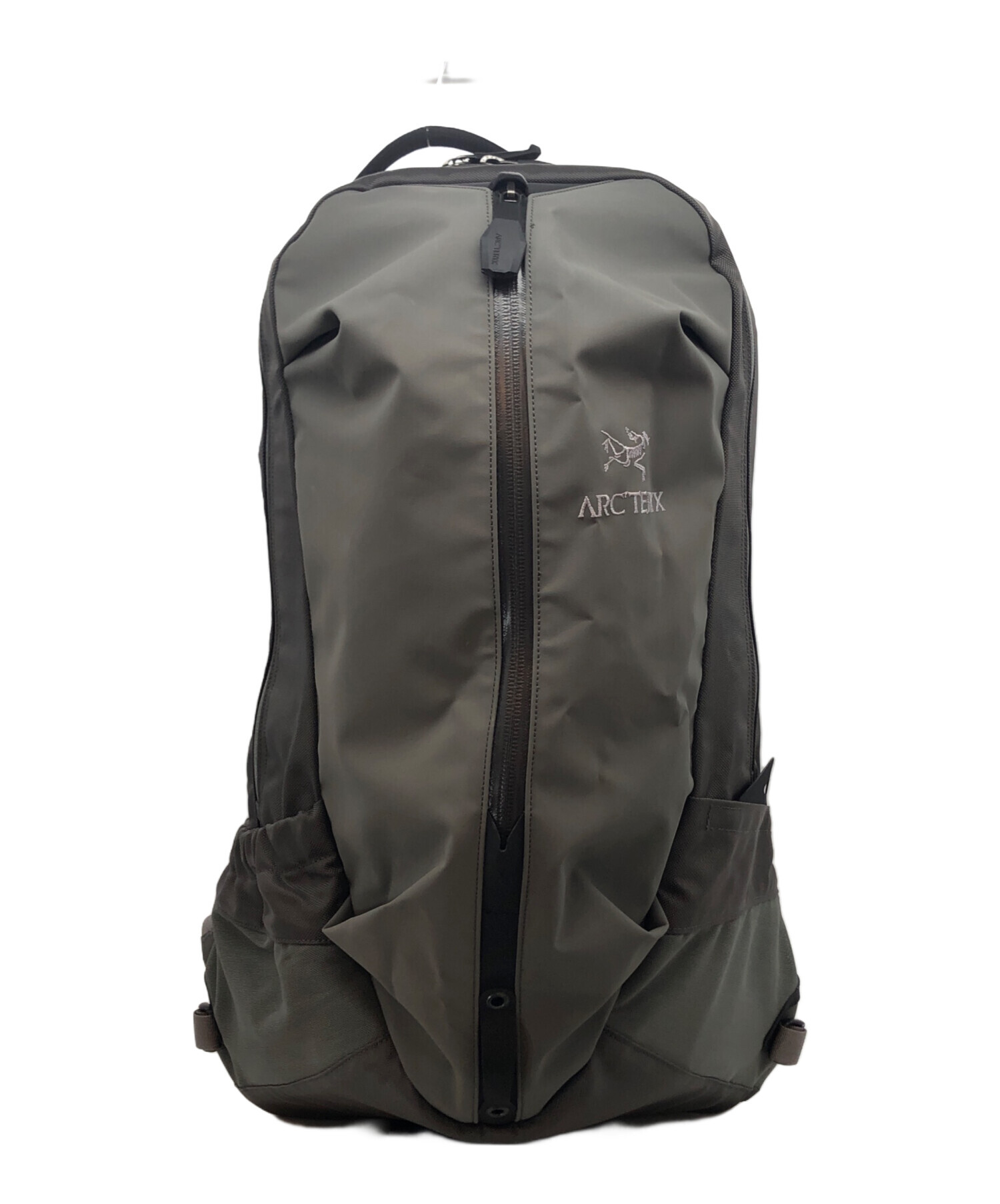 バックパック ARC'TERYX グレー 中古・古着通販】ARC'TERYX (アークテリクス) BEAMS (ビームス) 別注