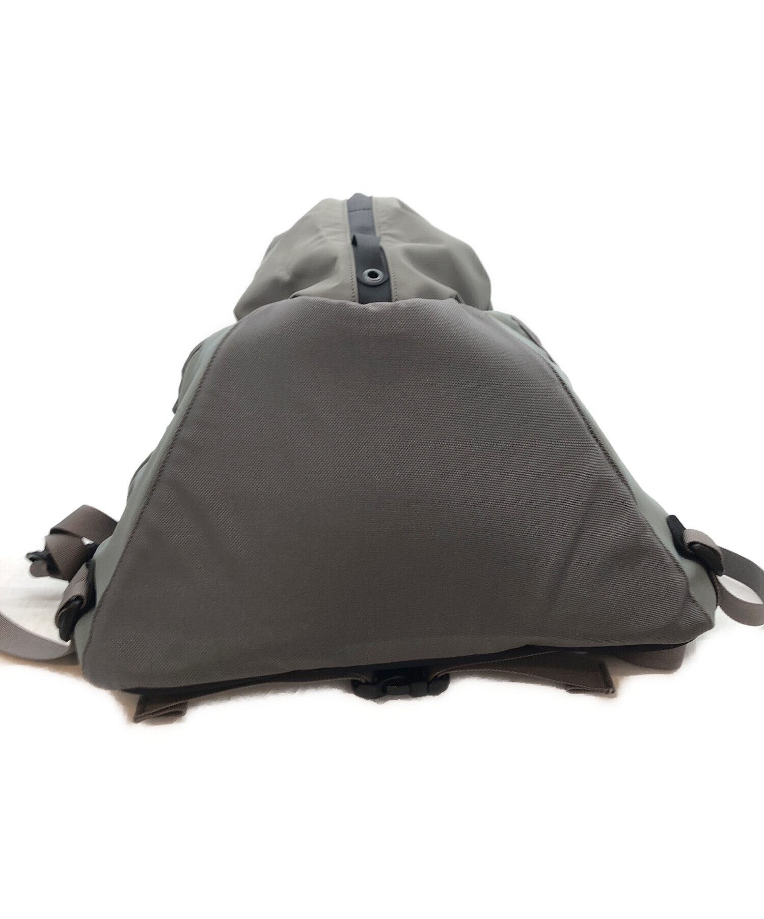 バックパック ARC'TERYX グレー 中古・古着通販】ARC'TERYX (アークテリクス) BEAMS (ビームス) 別注