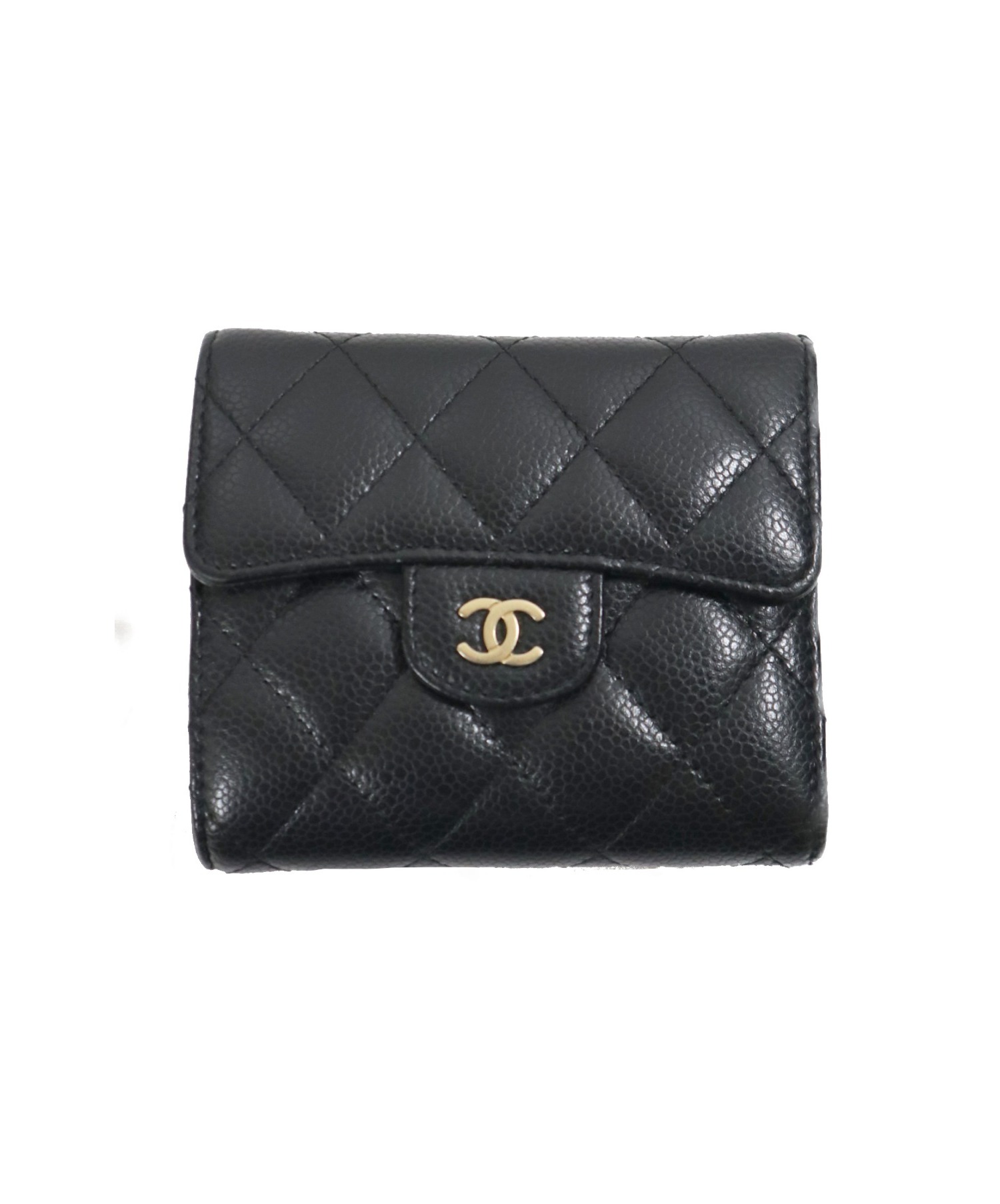【未使用】シャネル キャビアスキン コンパクトウォレット 三つ折り財布 中古・古着通販】CHANEL (シャネル) キャビアスキン3つ折りコンパクト