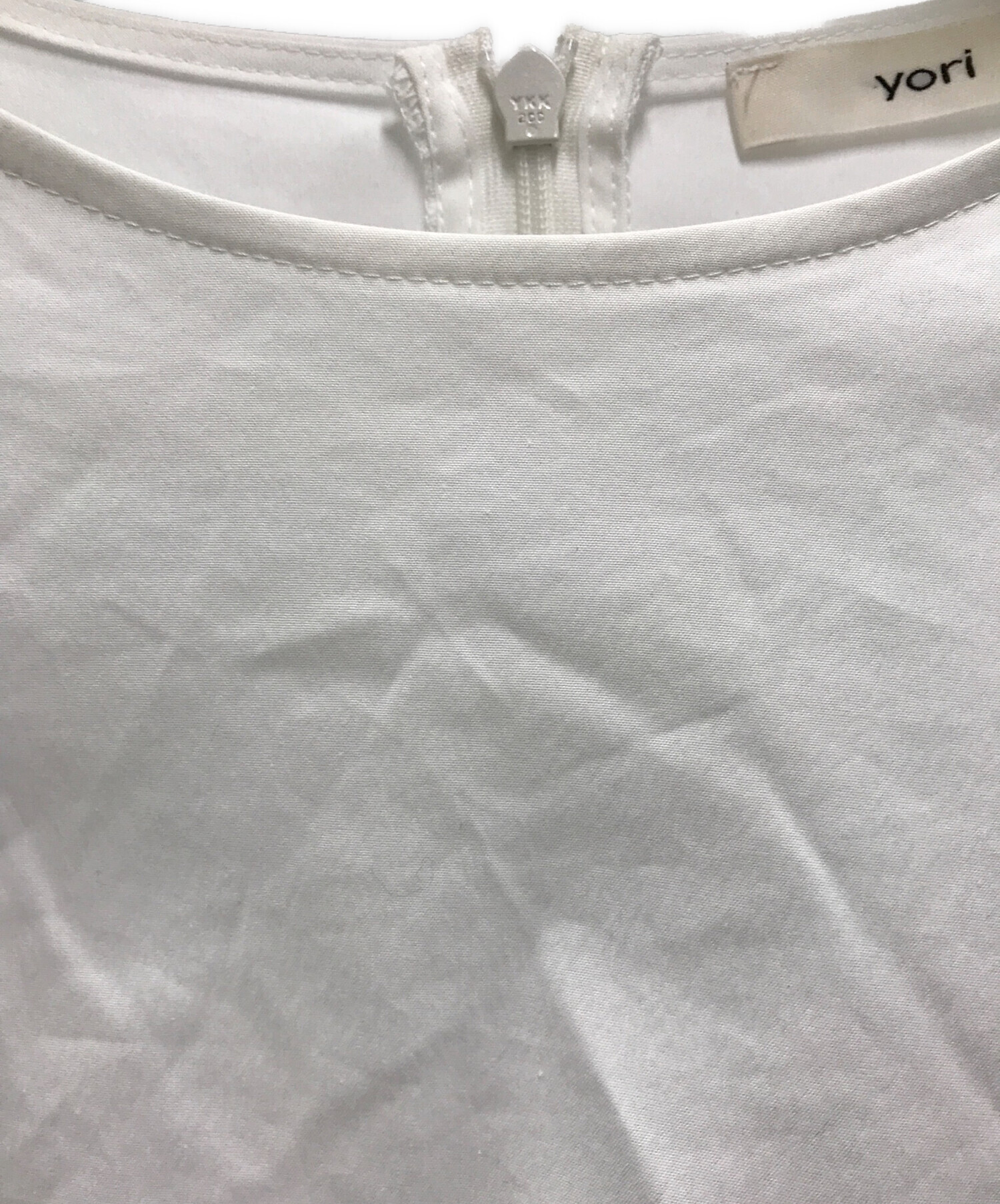 中古・古着通販】yori (ヨリ) サークルフリルスリーブブラウス 