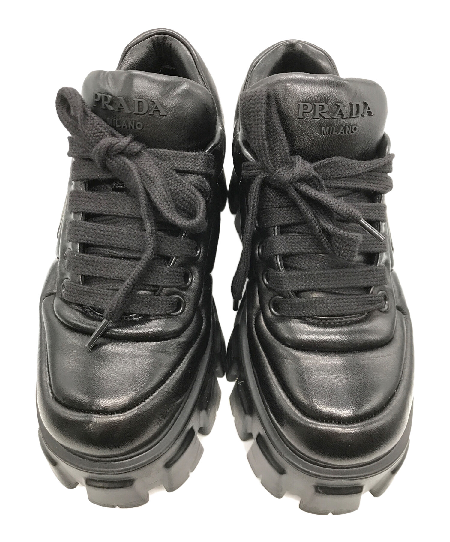 PRADA モノリス ブラック スニーカー 中古・古着通販】PRADA (プラダ) モノリス パデットスニーカー