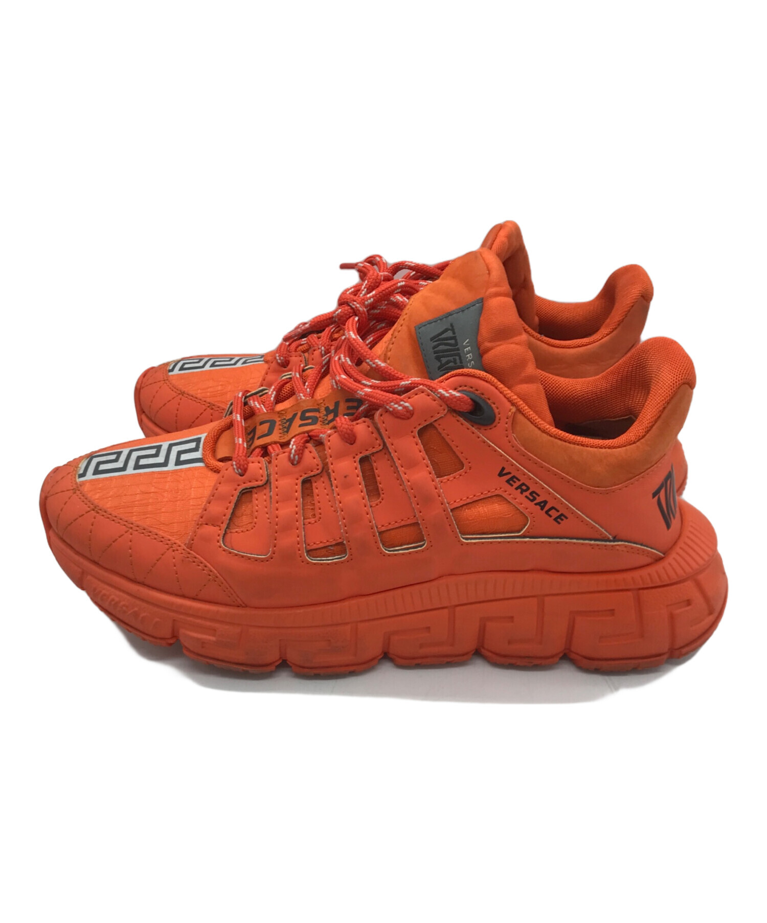 Versace ヴェルサーチ トライグレカ オレンジ サイズ43.5 スニーカー 中古・古着通販】VERSACE (ヴェルサーチ) TRIGRECA sneaker