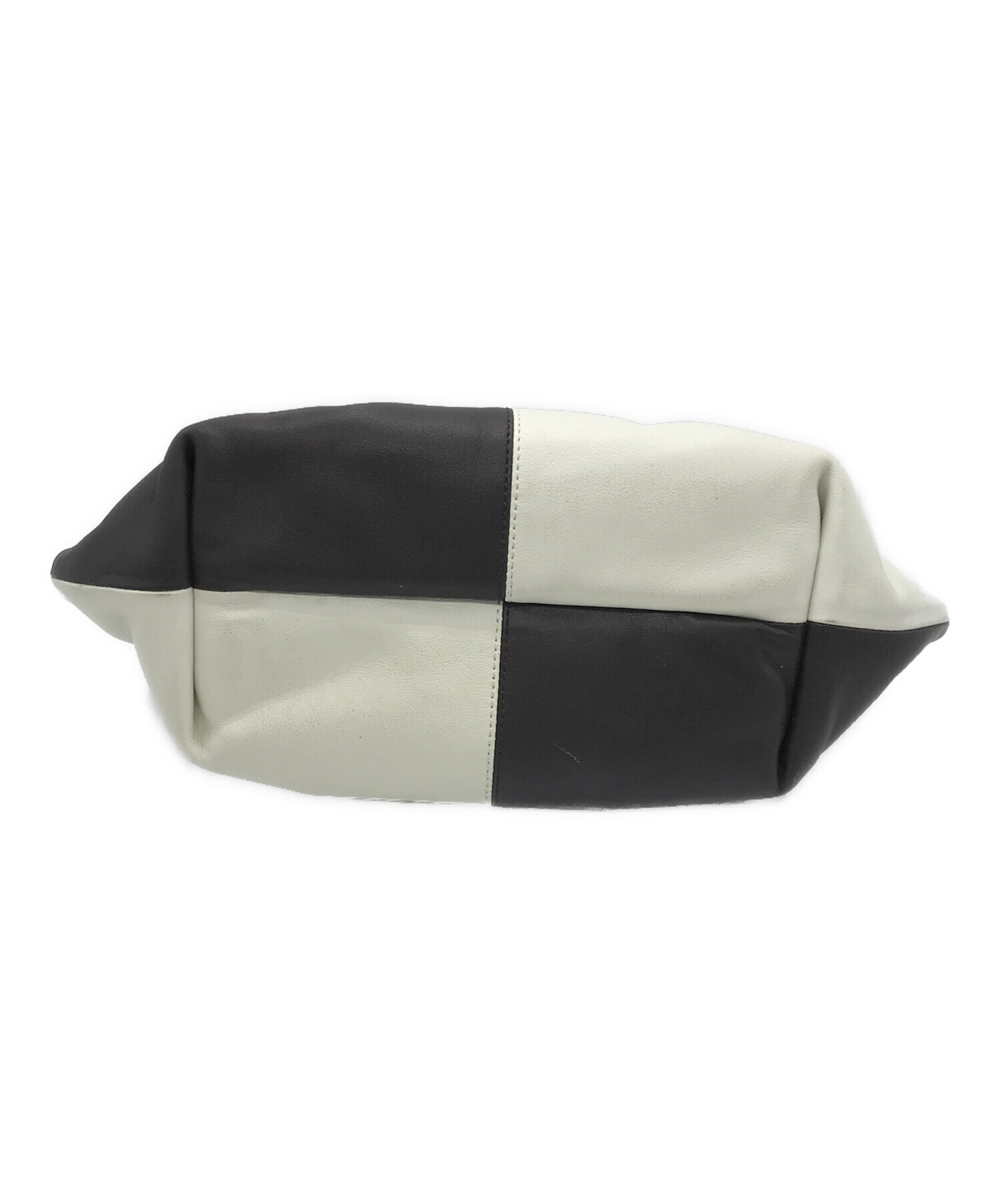 THE VOLONザ ヴォロンGABIクラッチバッグ 中古・古着通販】the VOLON (ザ ヴォロン) GABI MINI CLUTCH BAG(ガビ