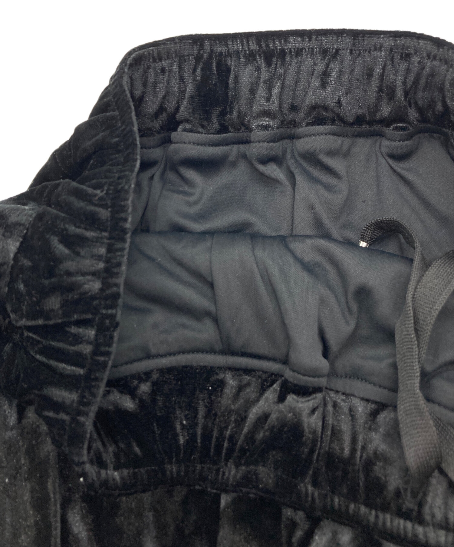 中古・古着通販】EMMI (エミ) ベロアカーゴパンツ ブラック サイズ