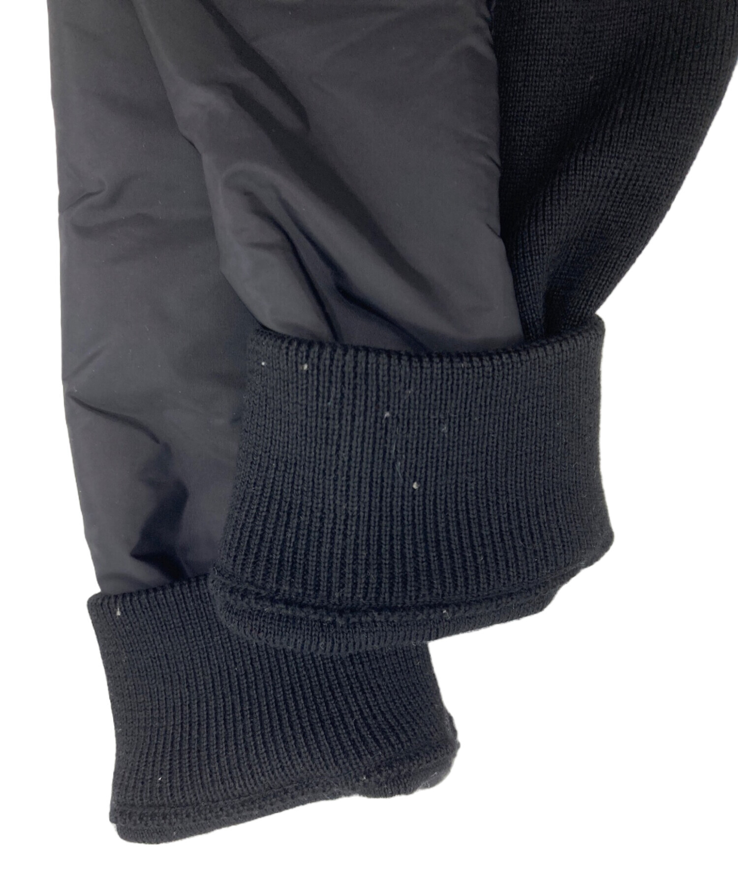 プラダ ナイロンパーカー 正規品 新品未着用 中古・古着通販】PRADA (プラダ) ナイロンパーカー ブラック サイズ:52