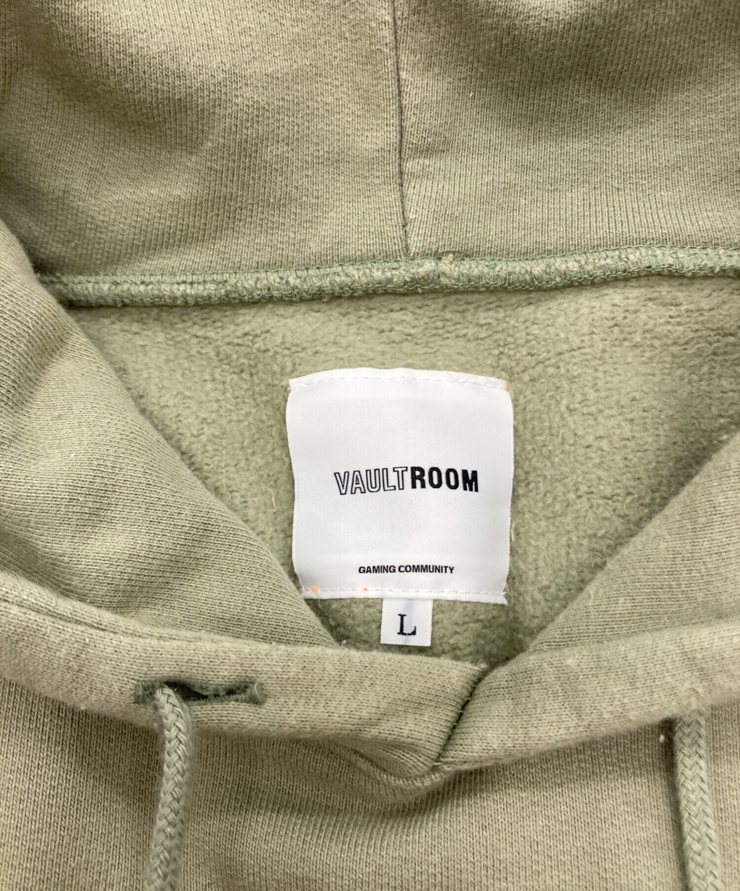 中古・古着通販】VAULT ROOM (ボルトルーム) ロゴ刺繍パーカー カーキ 