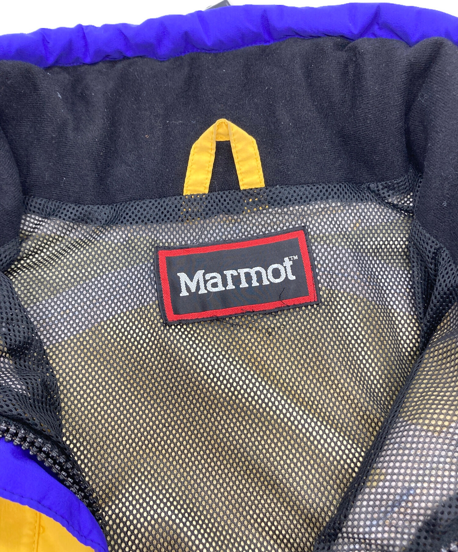 中古・古着通販】MARMOT (マーモット) マウンテンパーカー イエロー