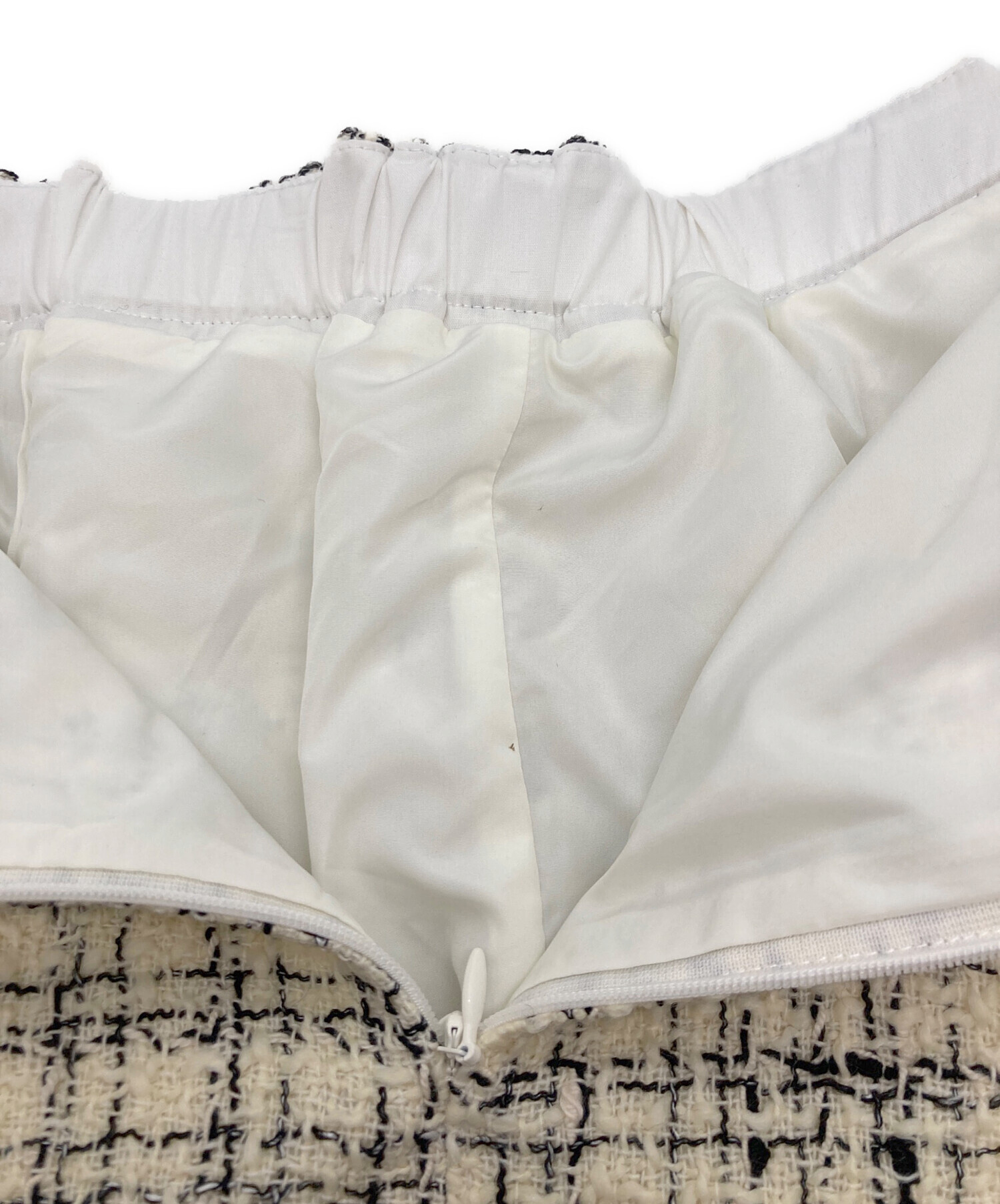 hyeon ヘヨン basil skort 中古・古着通販】HYEON (ヘヨン) basil skort アイボリー サイズ:S 未