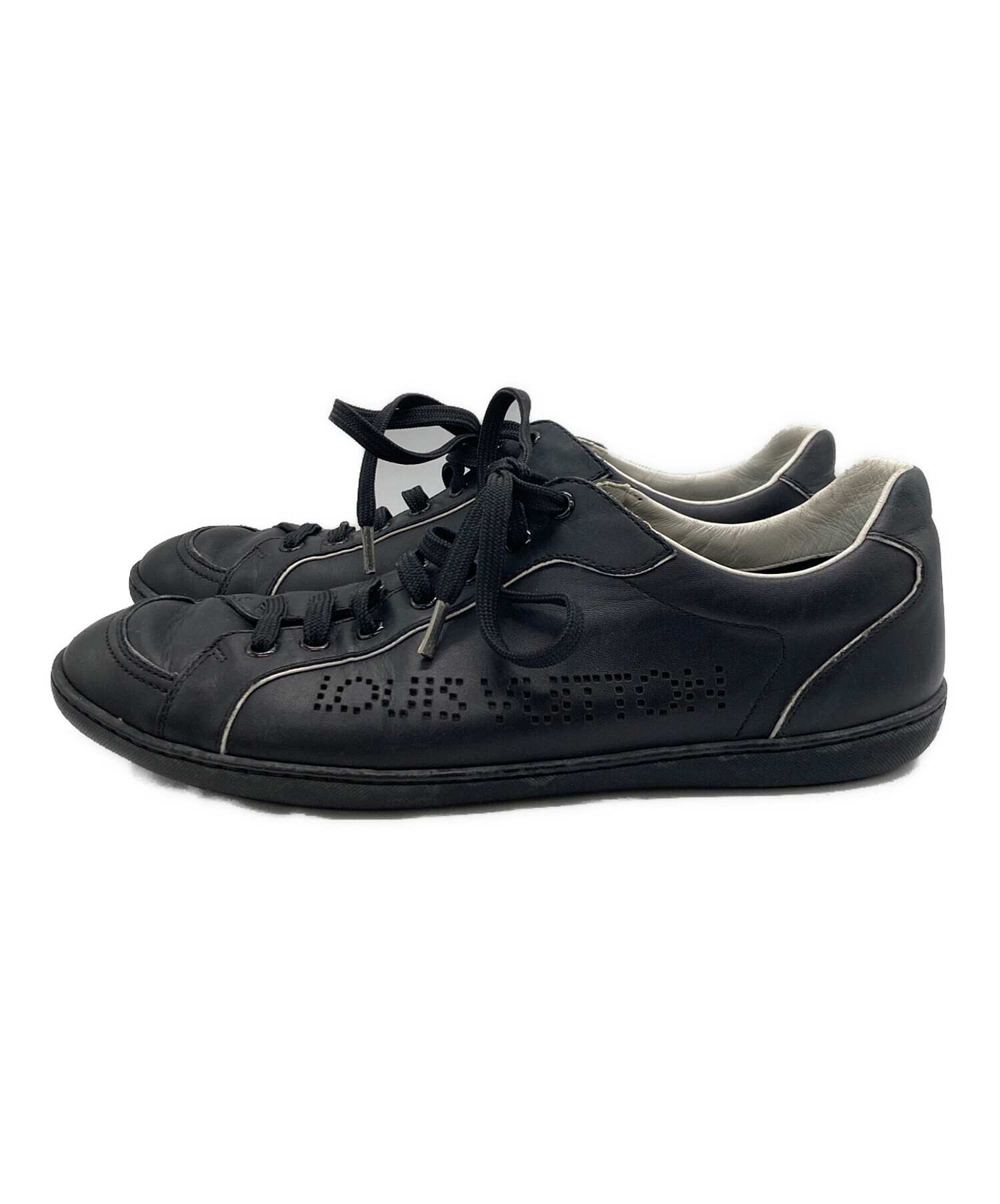 【美品】LV ルイヴィトン レザー パンチング スニーカー 黒 ヌメ革　ロゴ 中古・古着通販】LOUIS VUITTON (ルイ ヴィトン) パンチングロゴ
