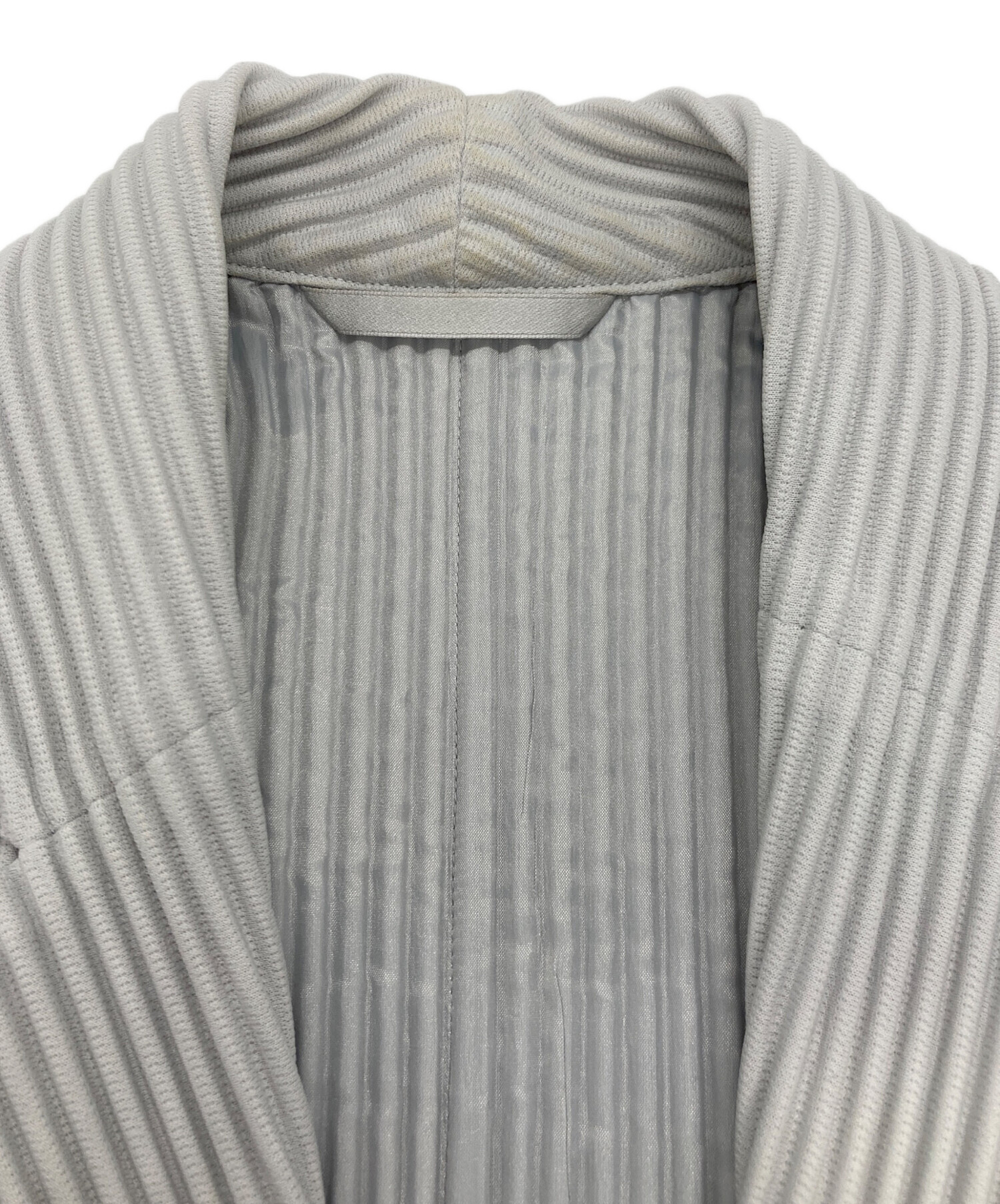 イッセイミヤケ/ISSEY MIYAKE テーラードジャケット　ライトグレー　2 中古・古着通販】HOMME PLISSE ISSEY MIYAKE (オム プリッセ イッセイ