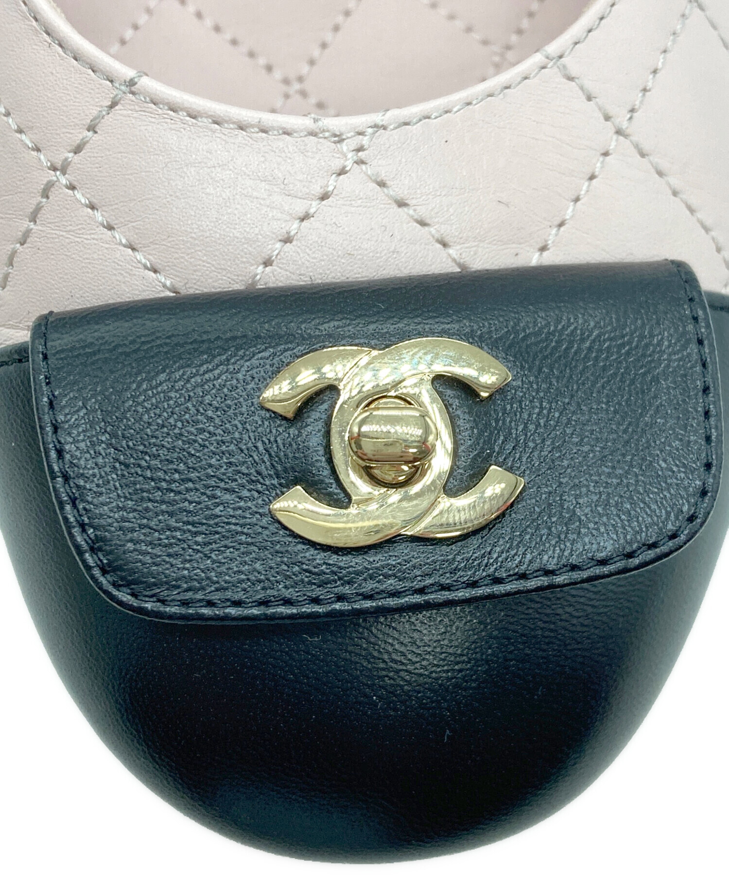 【美品】CHANEL フラットシューズ　ココマーク　マトラッセ　ブラック36 CHANEL(シャネル) マトラッセ ココマーク ローファー フラットシューズ