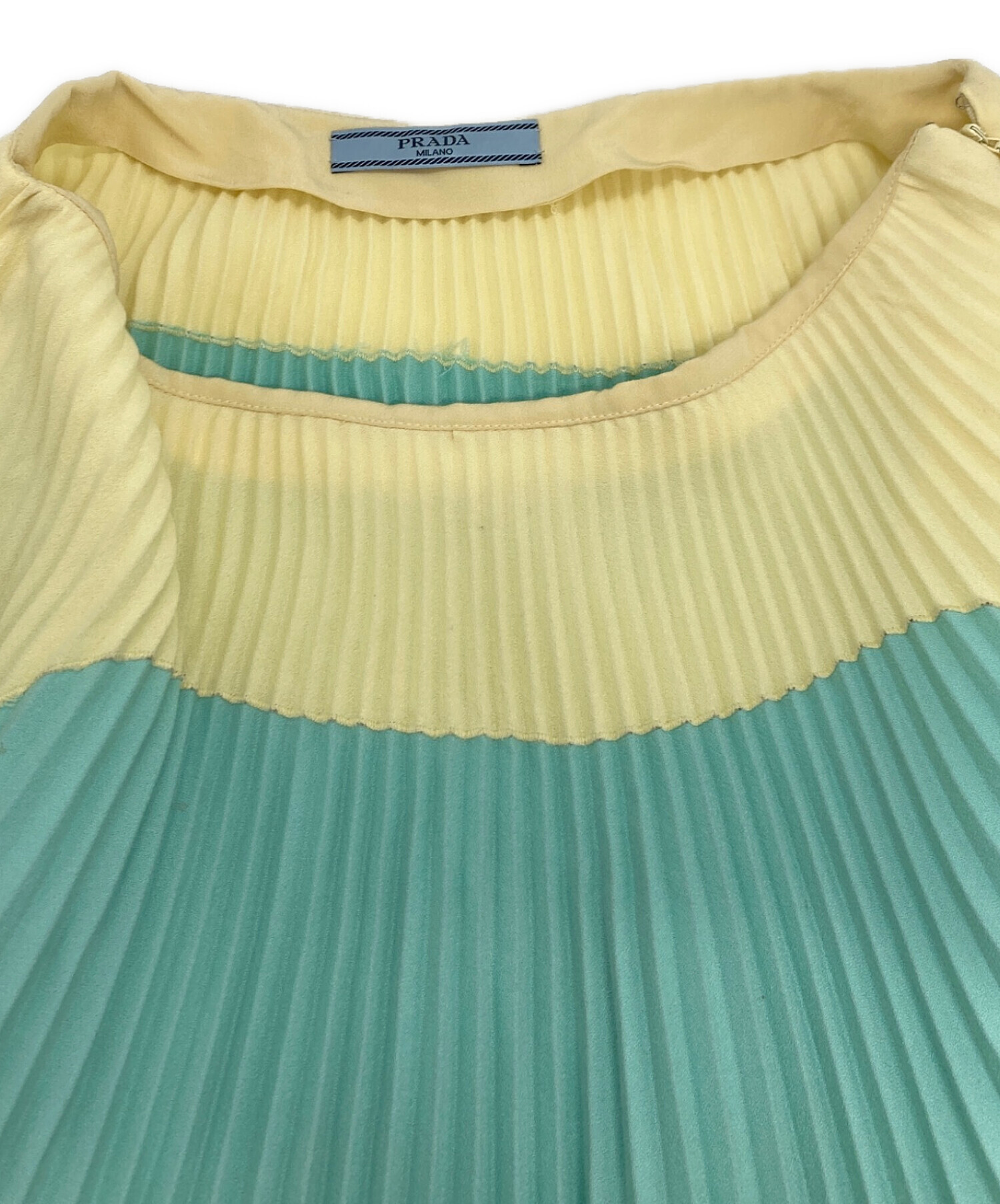 PRADA プリーツスカート 38 Prada Re-Nylon プリーツ スカート | ブラック | FARFETCH JP