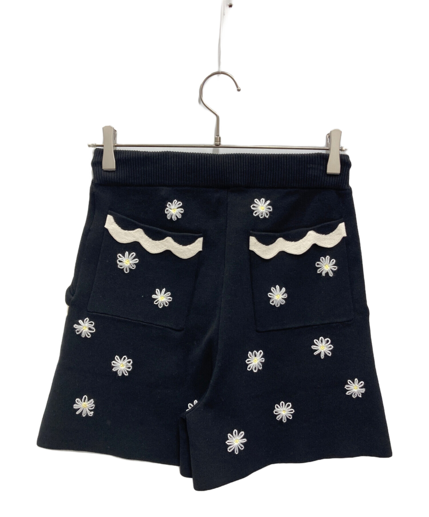 中古・古着通販】Gypsohila (ジプソフィア) Flower Short Pants