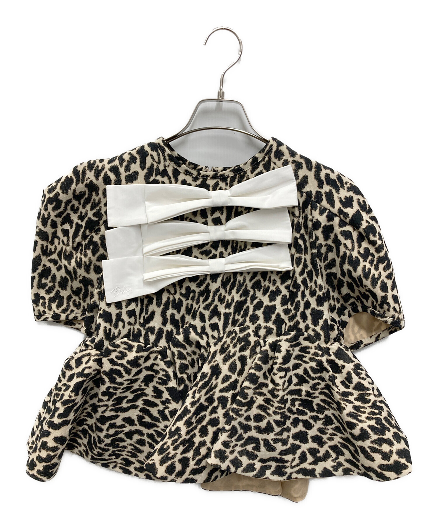 中古・古着通販】Bibiy. (ビビィ) VERO PEPURAMU LEOPARD TOP ブラック