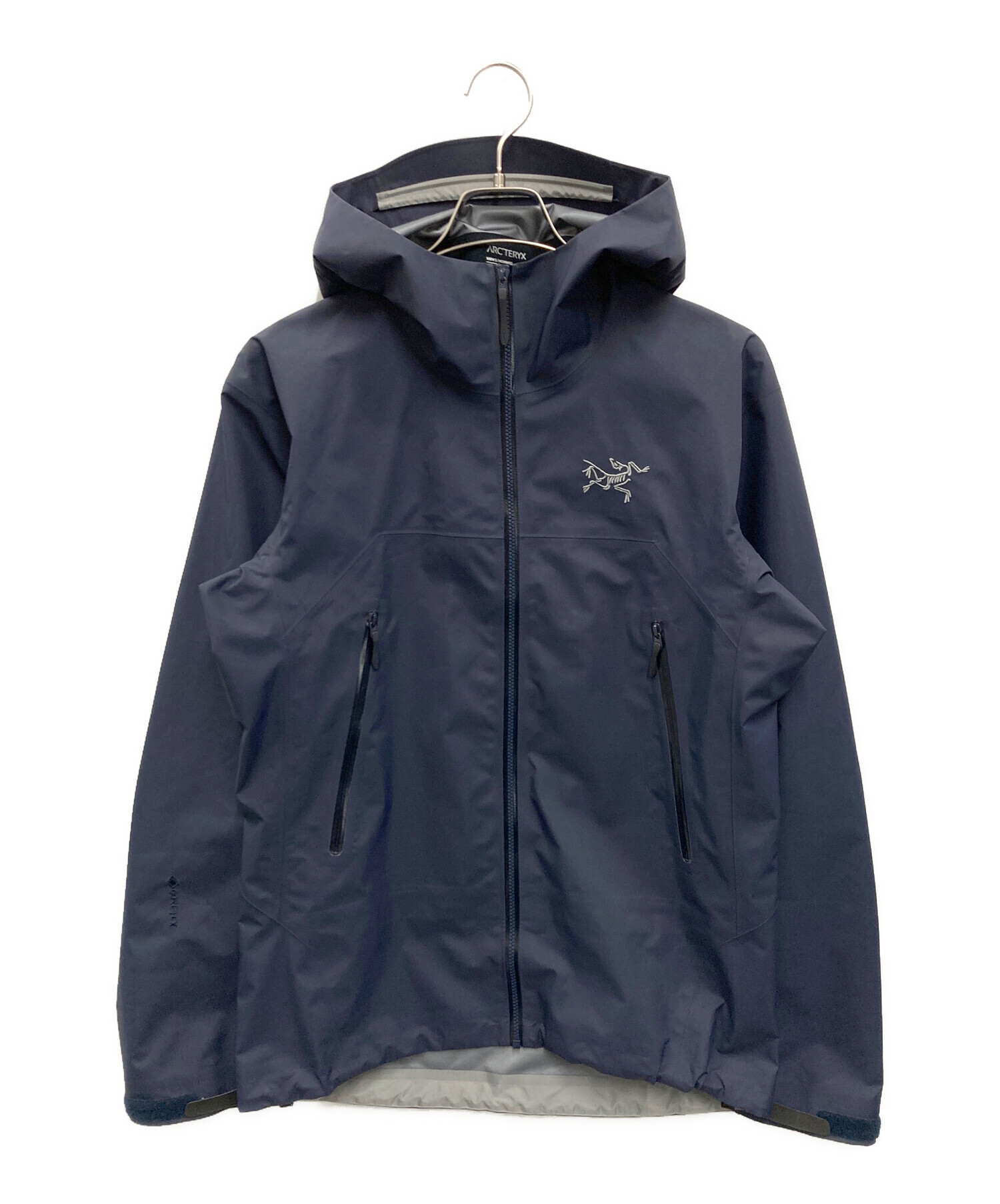 最終値下げ ARC'TERYX BETA JACKET 旧型 ネイビー 中古・古着通販】ARC'TERYX (アークテリクス) Beta Jacket M ネイビー