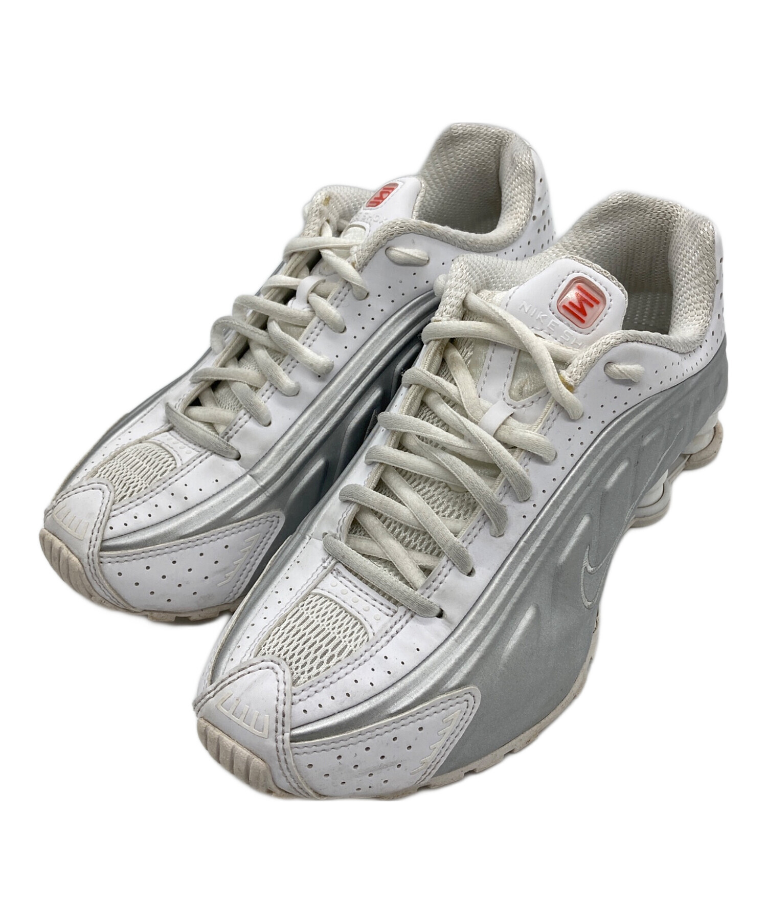 中古・古着通販】NIKE (ナイキ) SHOX R4 ホワイト×シルバー サイズ 